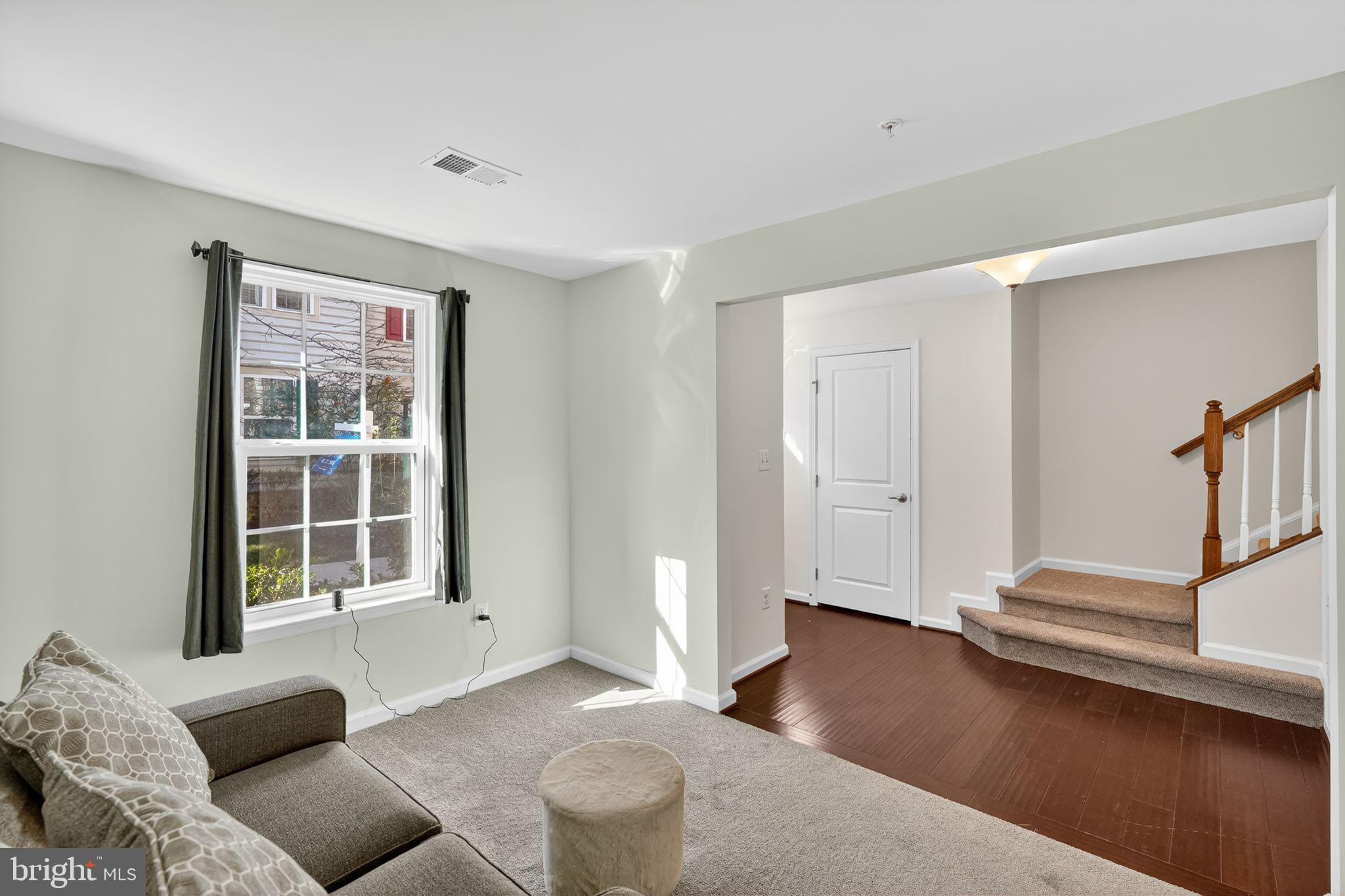 HOWARD SQUARE - Residential