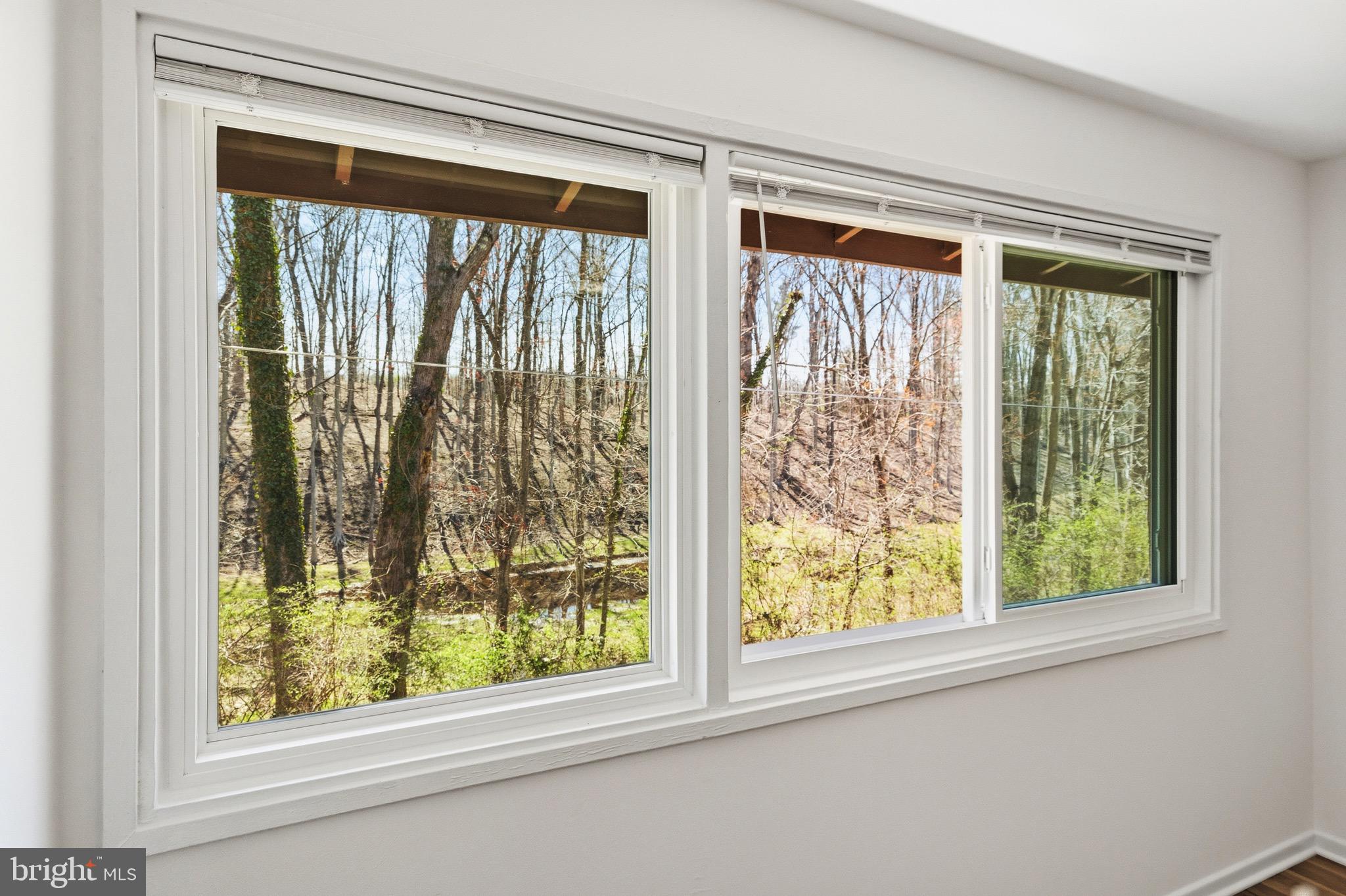 MOSBY WOODS TOWNHOUSE - Residential