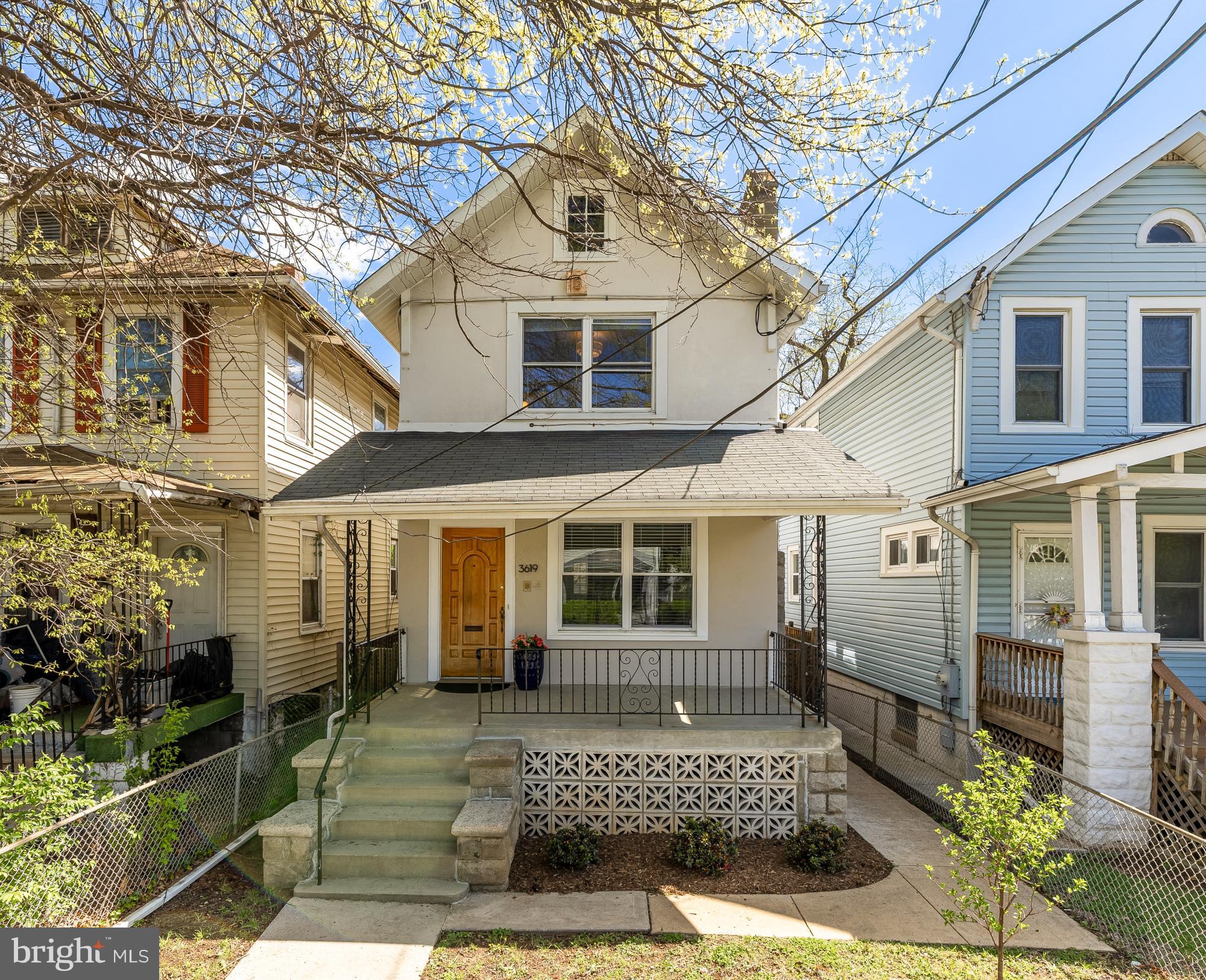 3619 24TH STREET NE