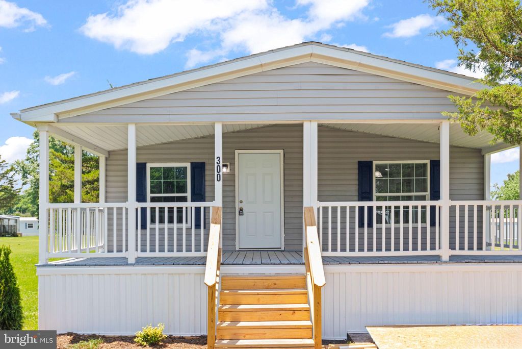 Photo of 300 Dean Street, ELIZABETHTOWN, PA 17022 (MLS # PADA2047302)