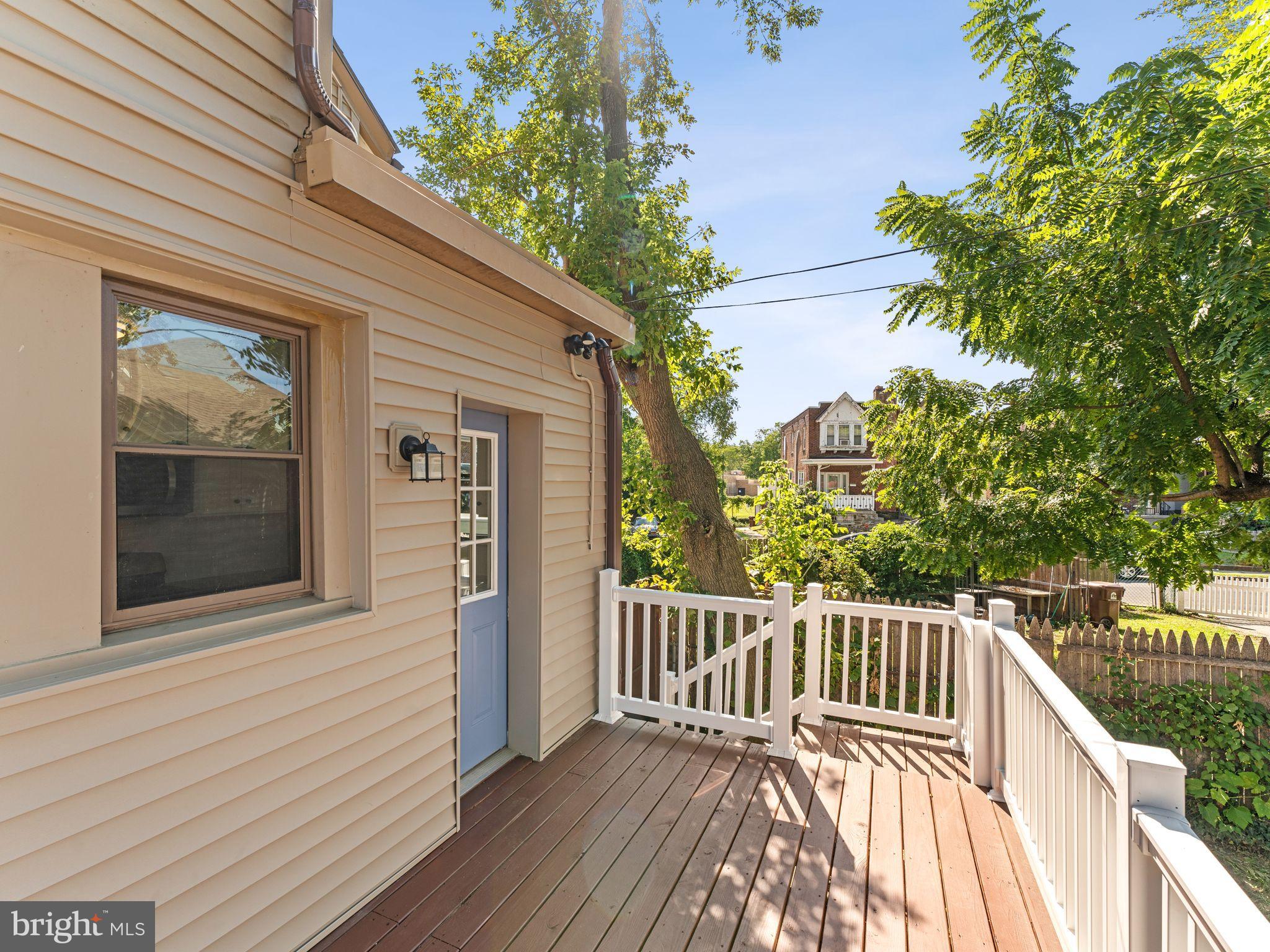 LANSDOWNE - Residential