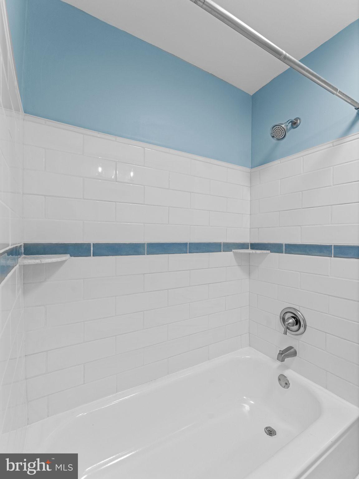 LANSDOWNE - Residential