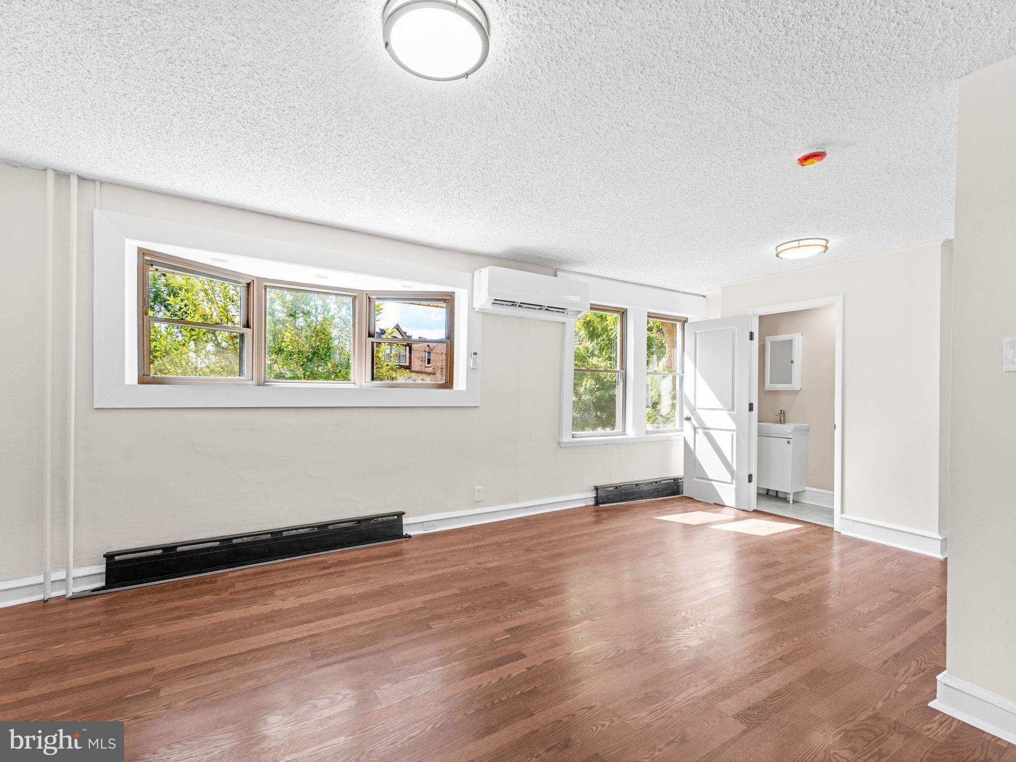 LANSDOWNE - Residential