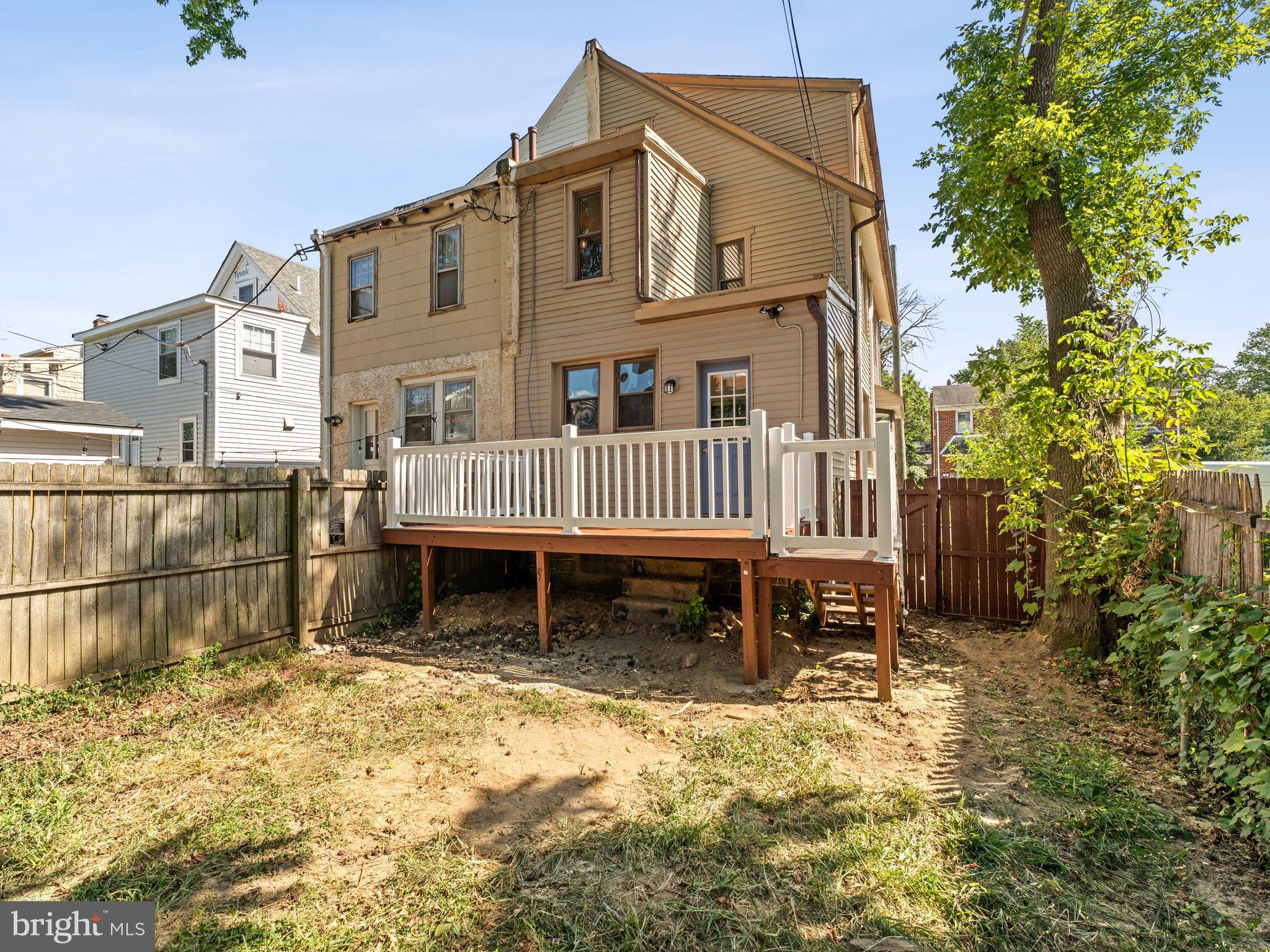 LANSDOWNE - Residential