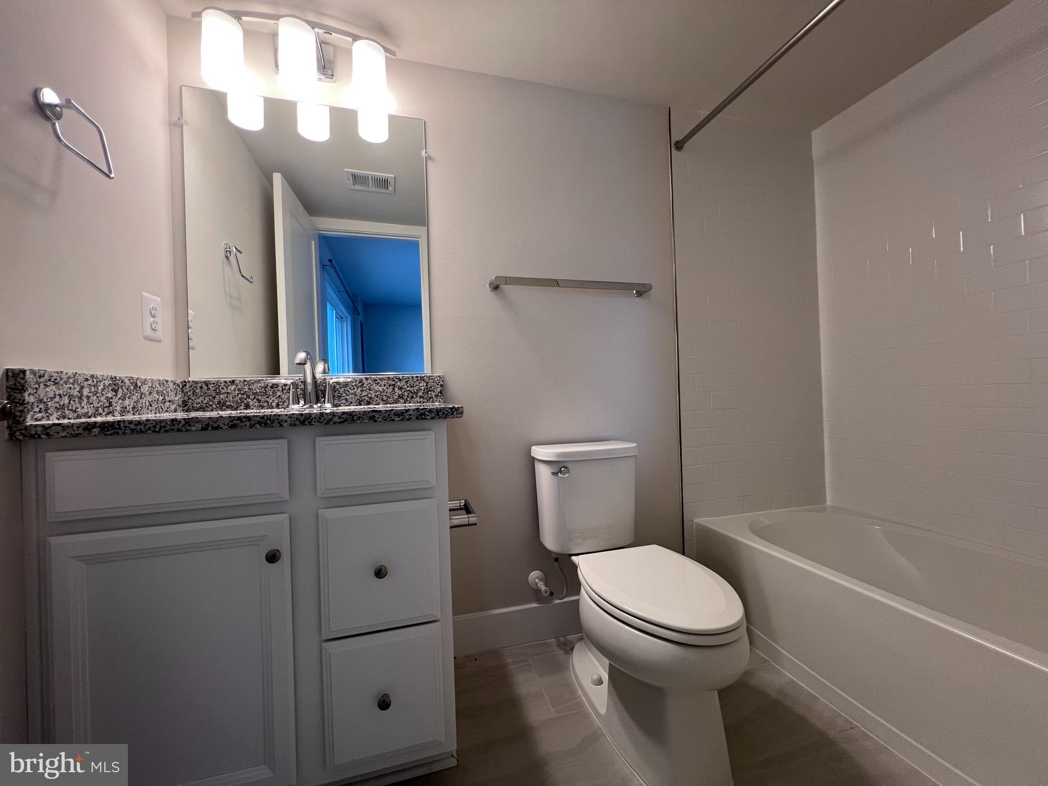 BRADLEY SQUARE - Residential Lease