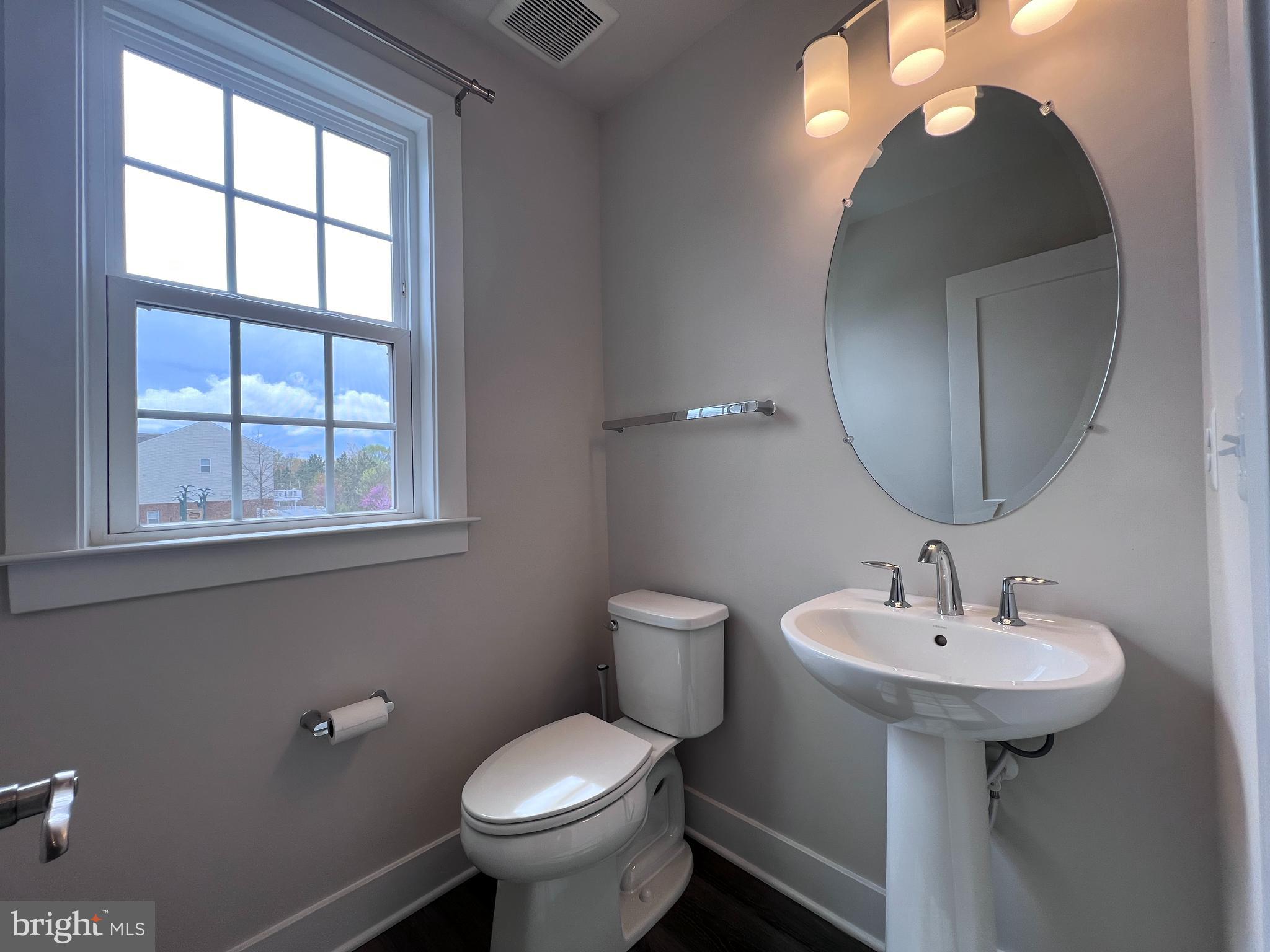 BRADLEY SQUARE - Residential Lease