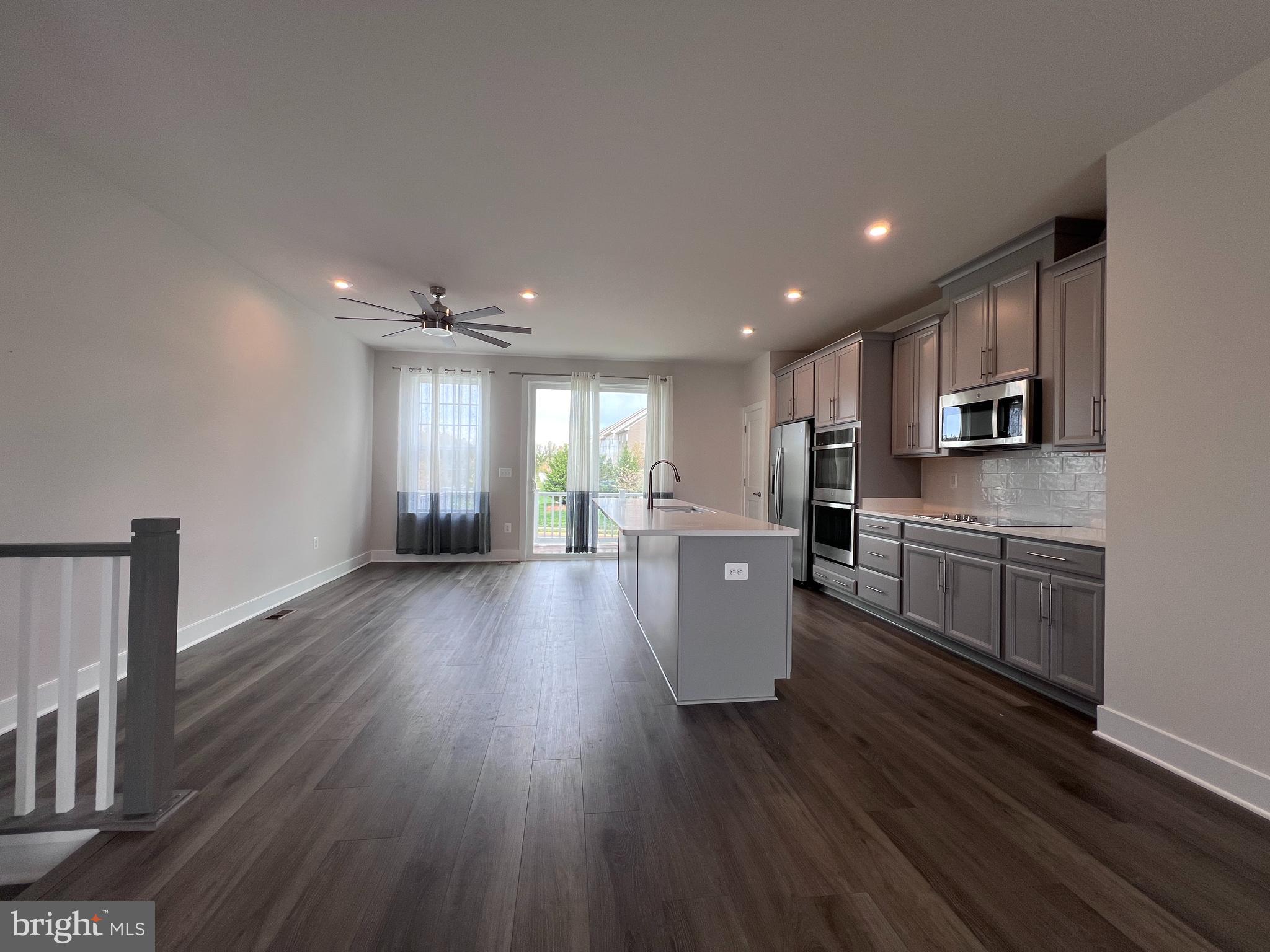 BRADLEY SQUARE - Residential Lease