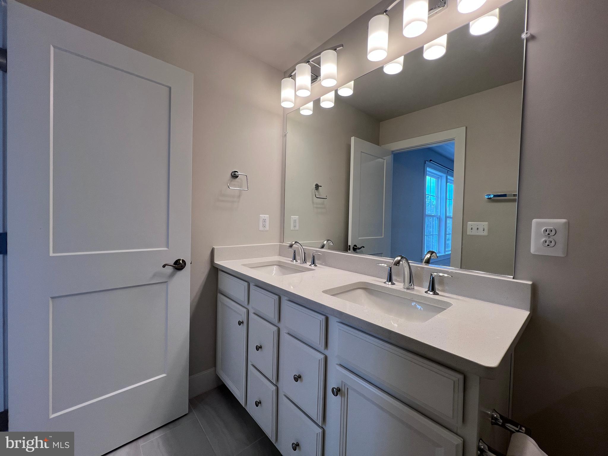 BRADLEY SQUARE - Residential Lease