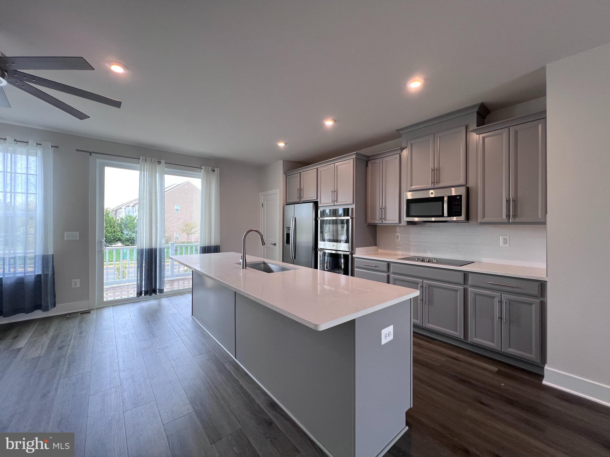 BRADLEY SQUARE - Residential Lease