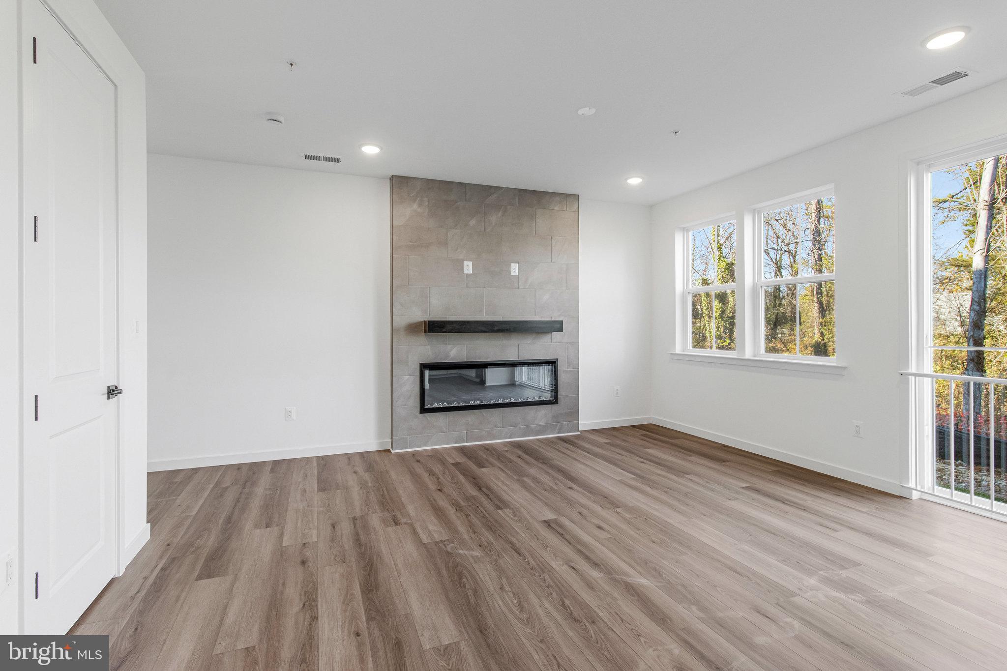 ENCLAVE AT ARUNDEL HILLS - Residential