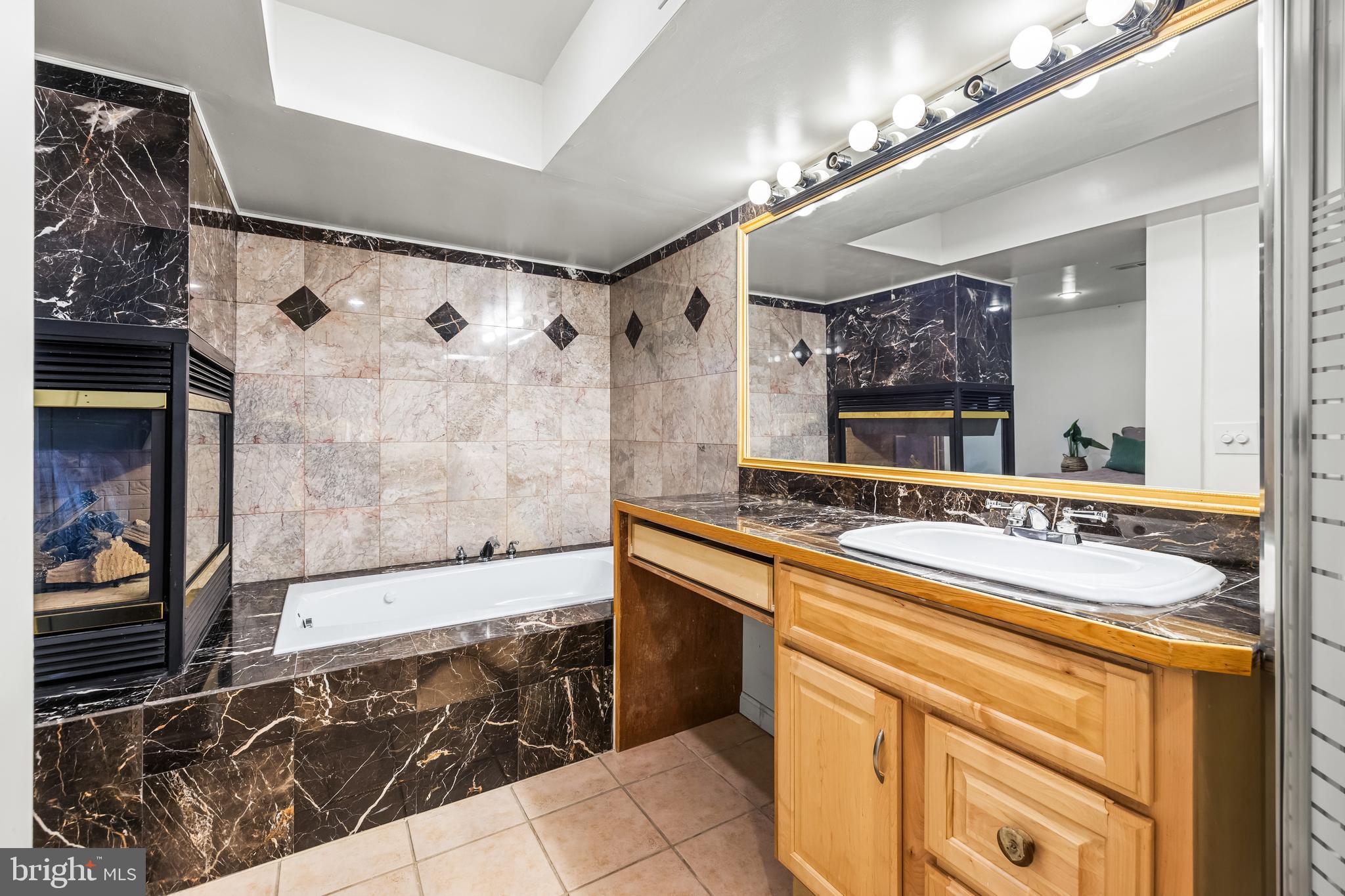 THE FIELDS OF SAGAMORE - Residential