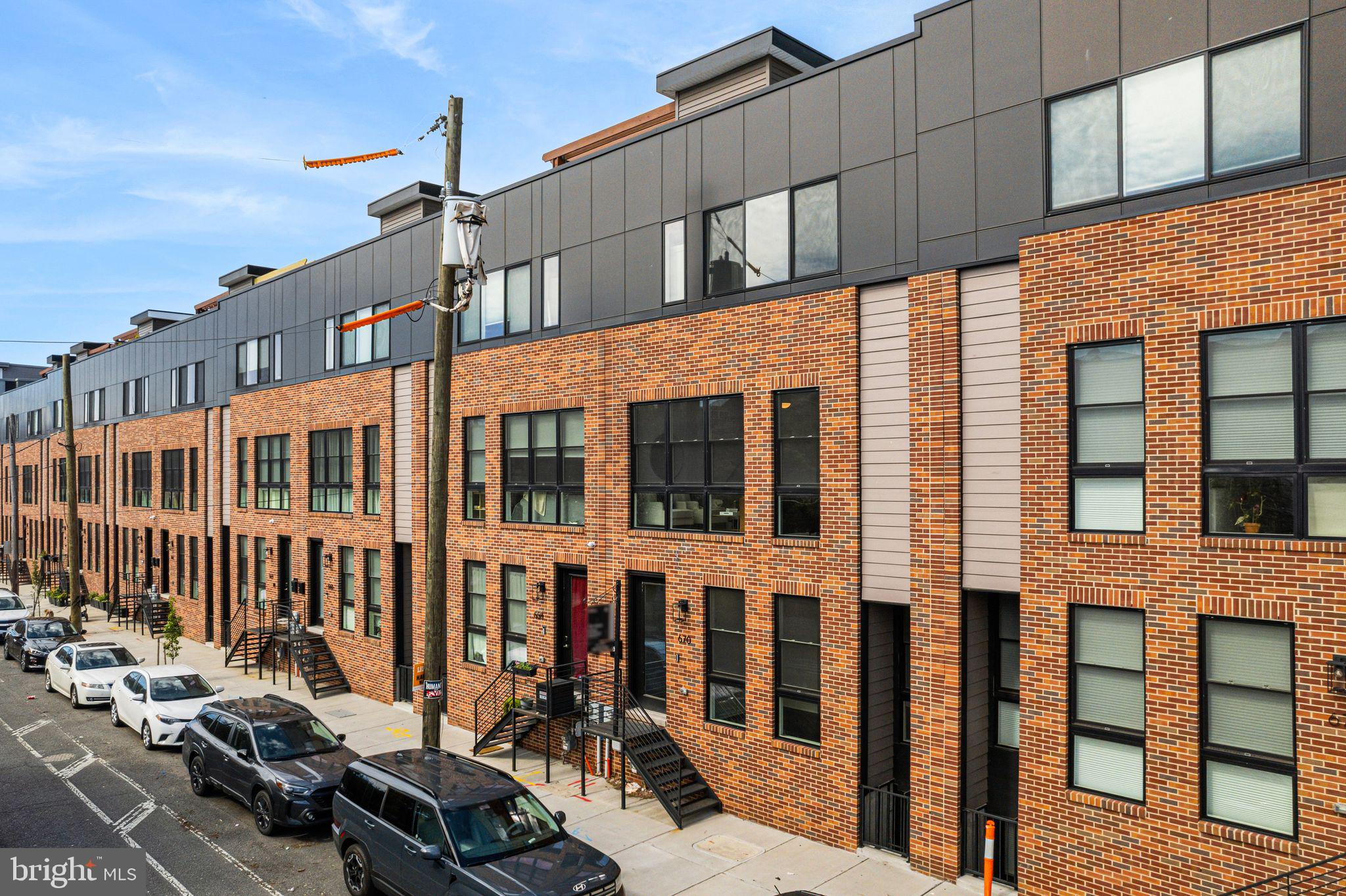 FAIRMOUNT - Residential Lease