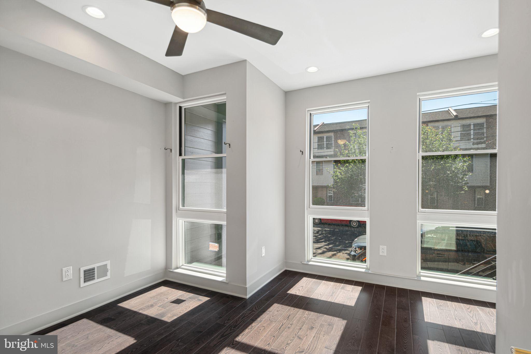 FAIRMOUNT - Residential Lease