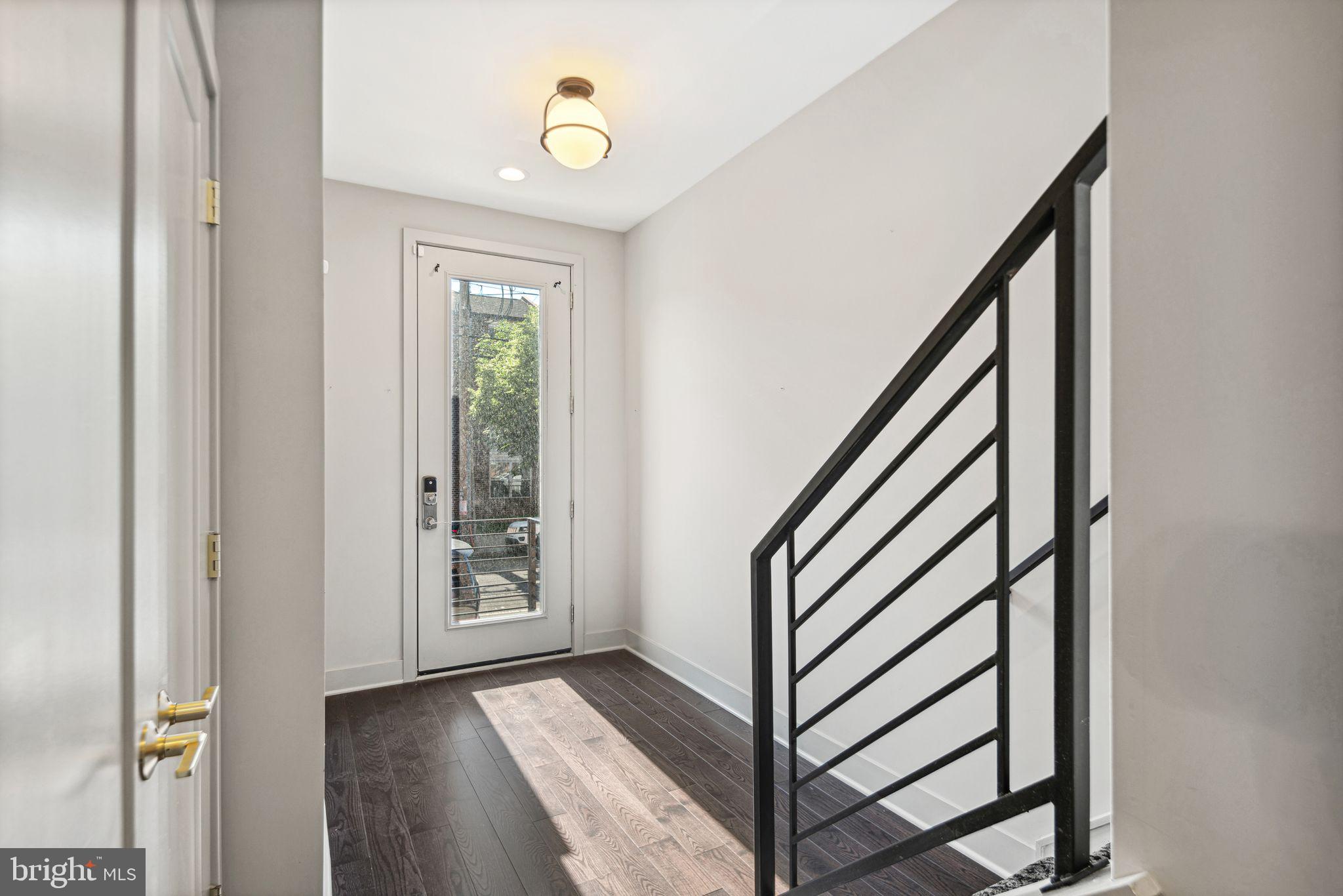 FAIRMOUNT - Residential Lease