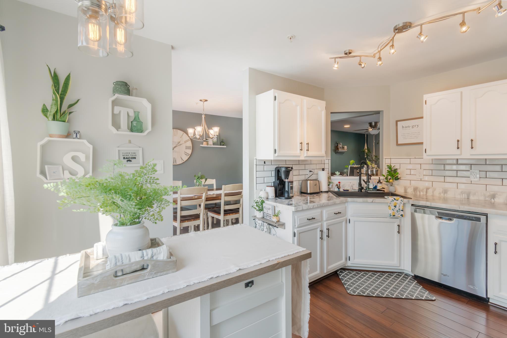 DIAMOND HILLS - Residential