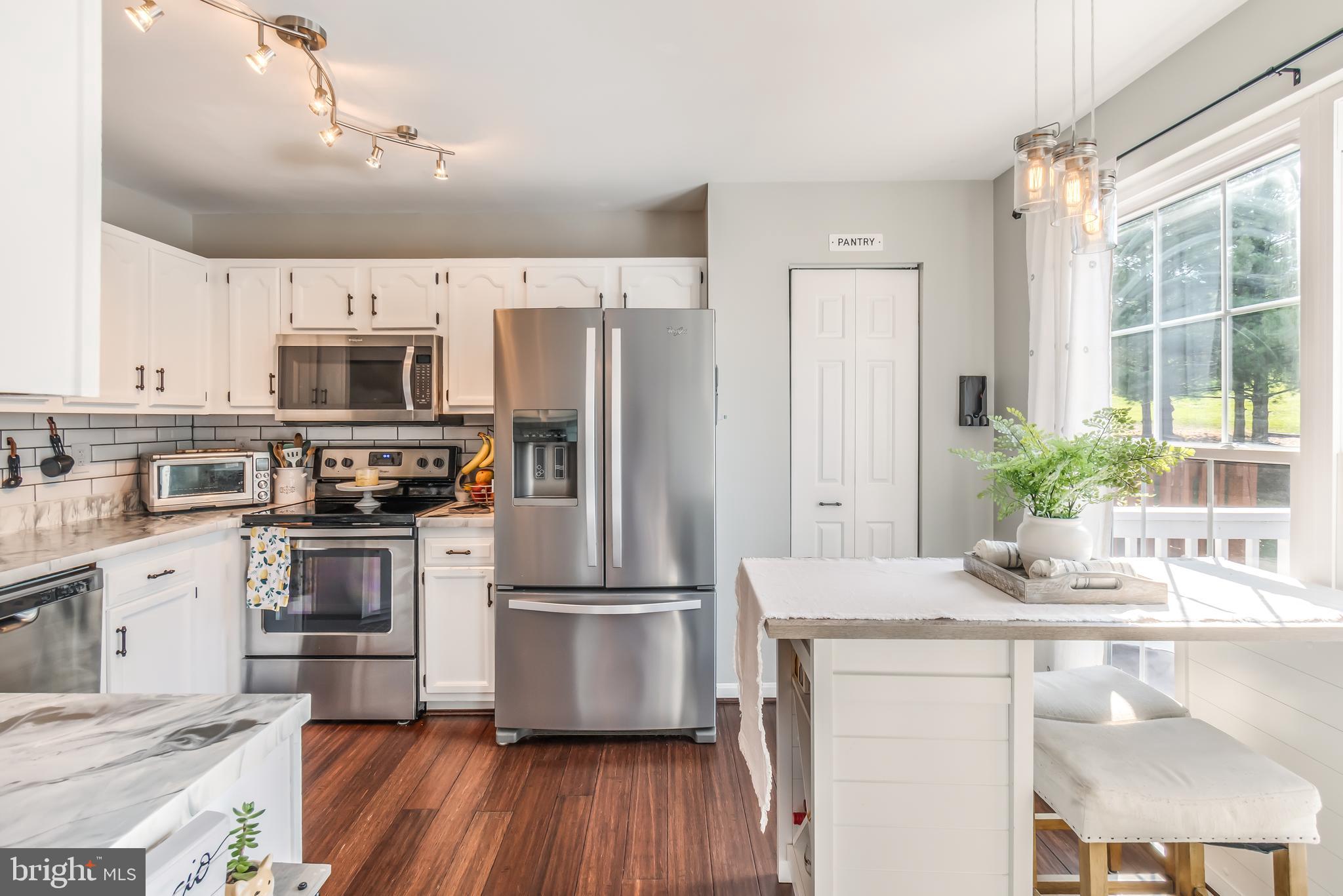 DIAMOND HILLS - Residential