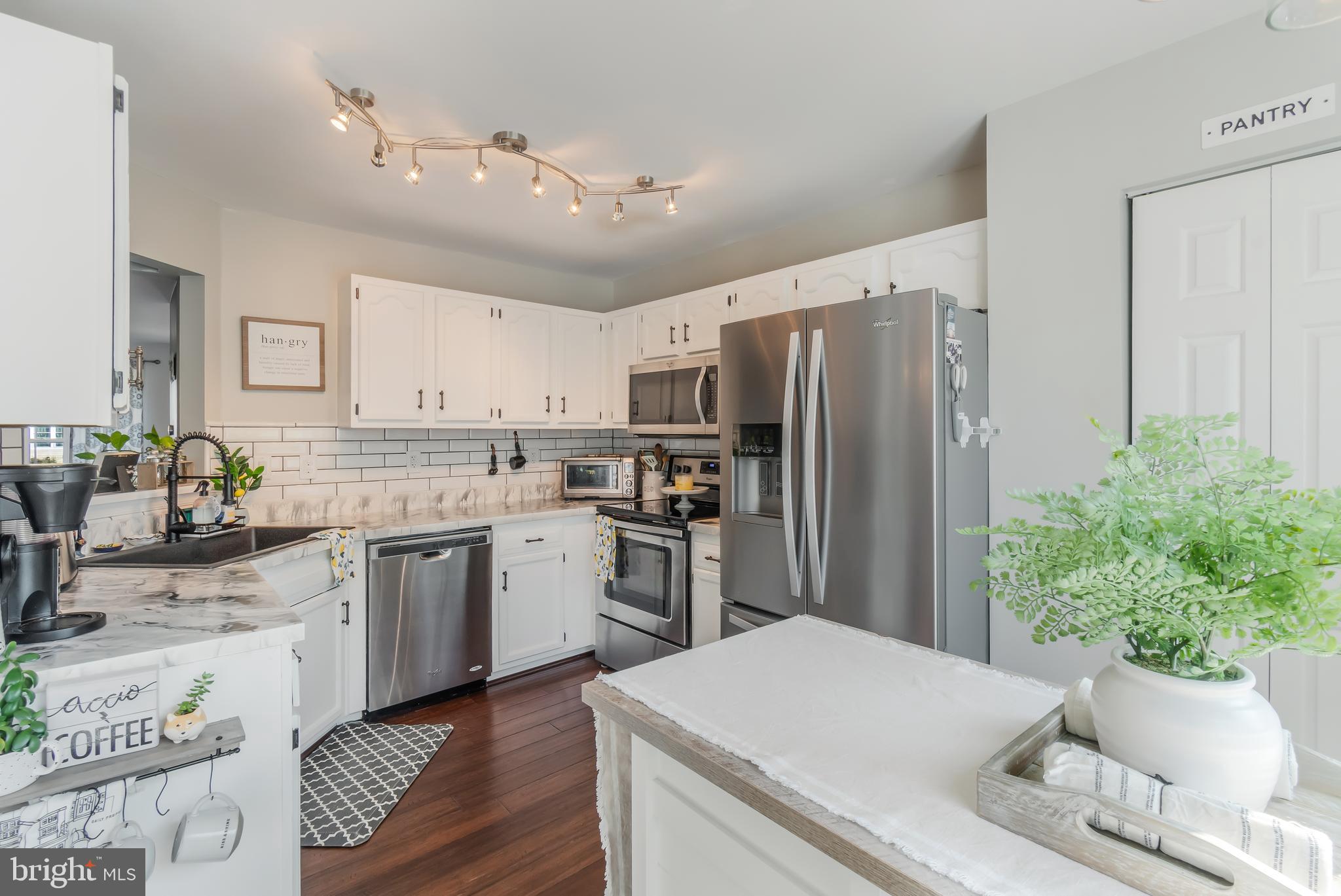 DIAMOND HILLS - Residential