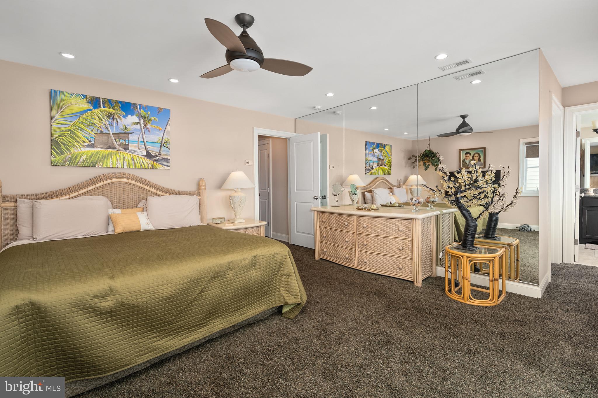 CAINE KEYS II EXT - Residential