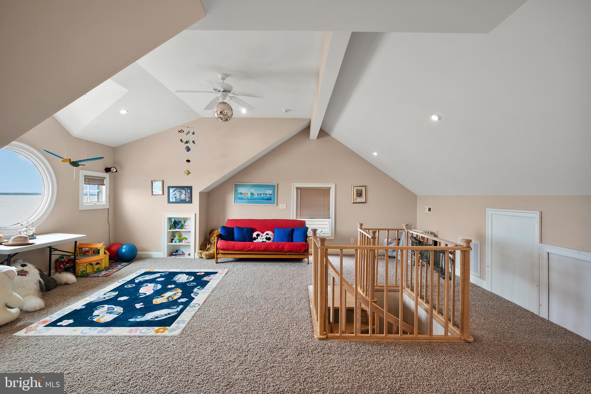 CAINE KEYS II EXT - Residential