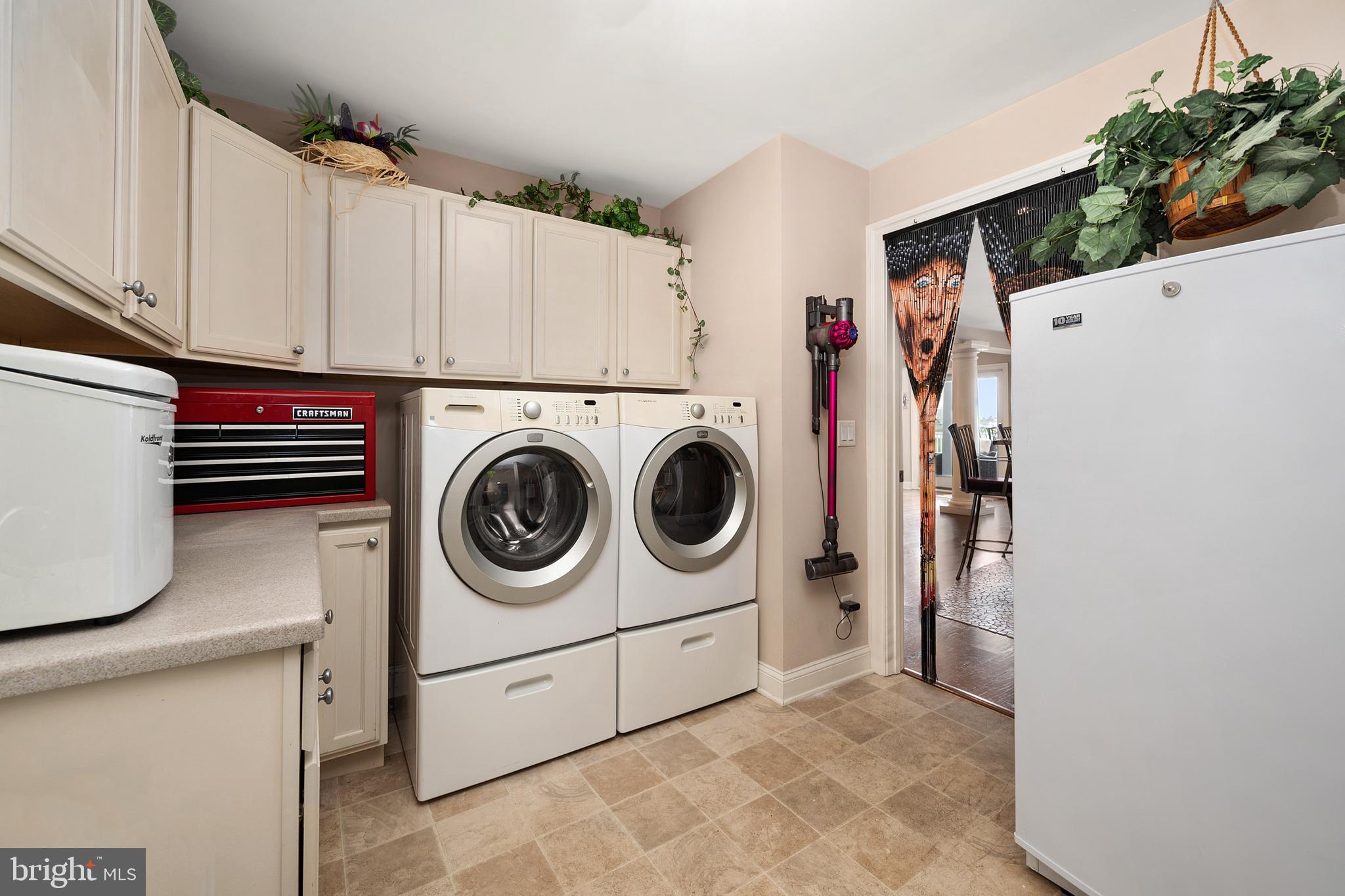 CAINE KEYS II EXT - Residential