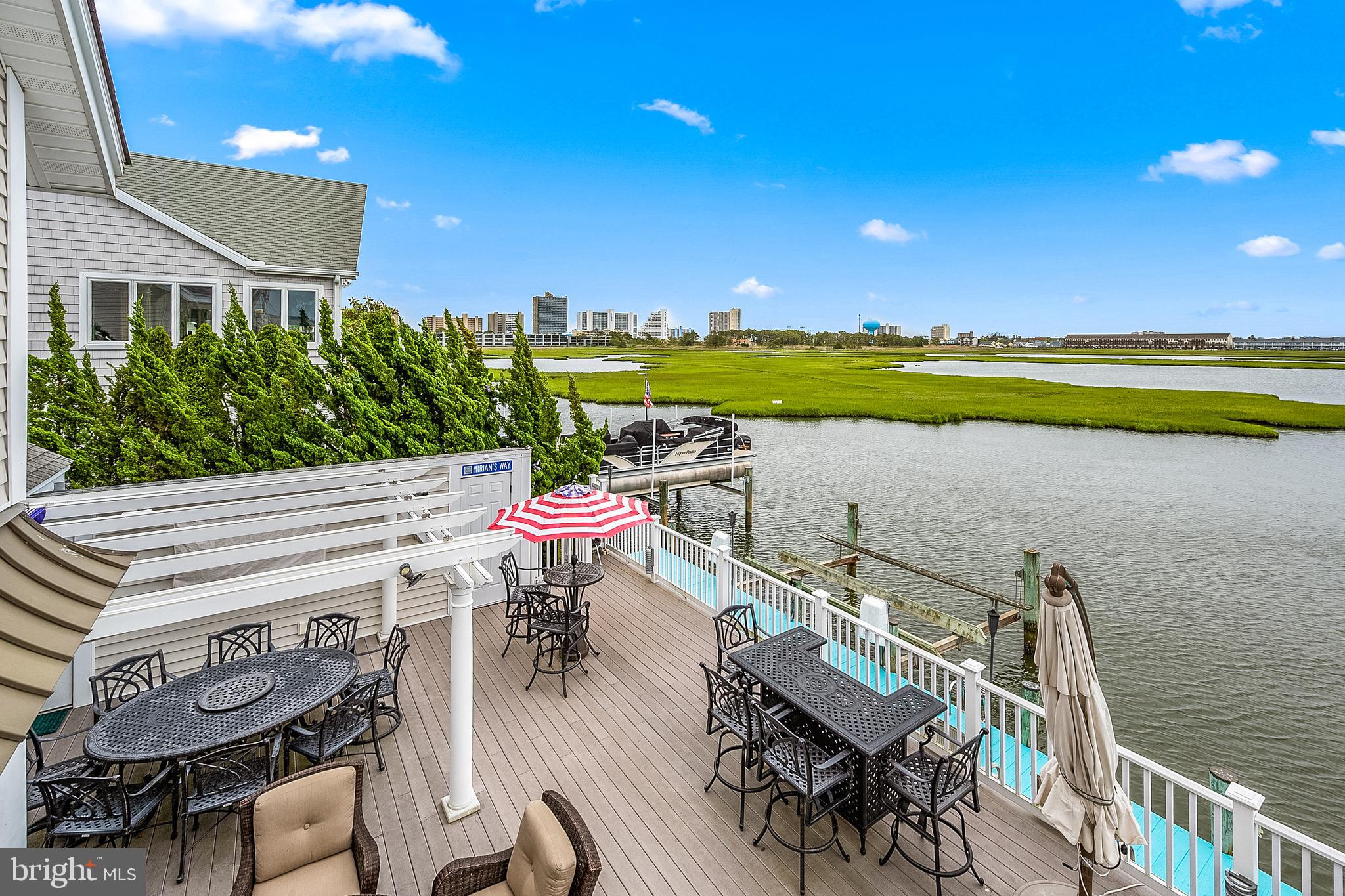 CAINE KEYS II EXT - Residential