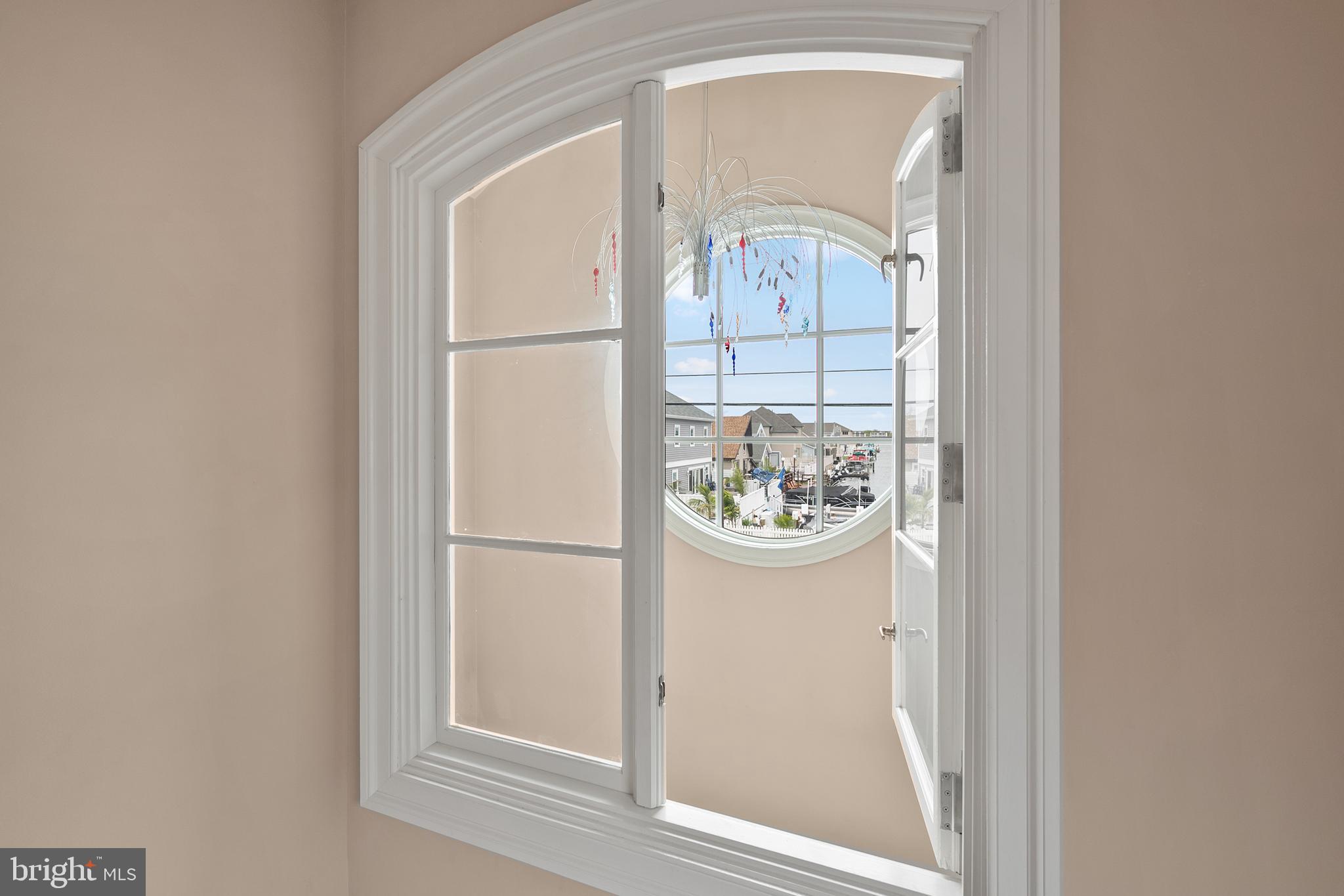 CAINE KEYS II EXT - Residential