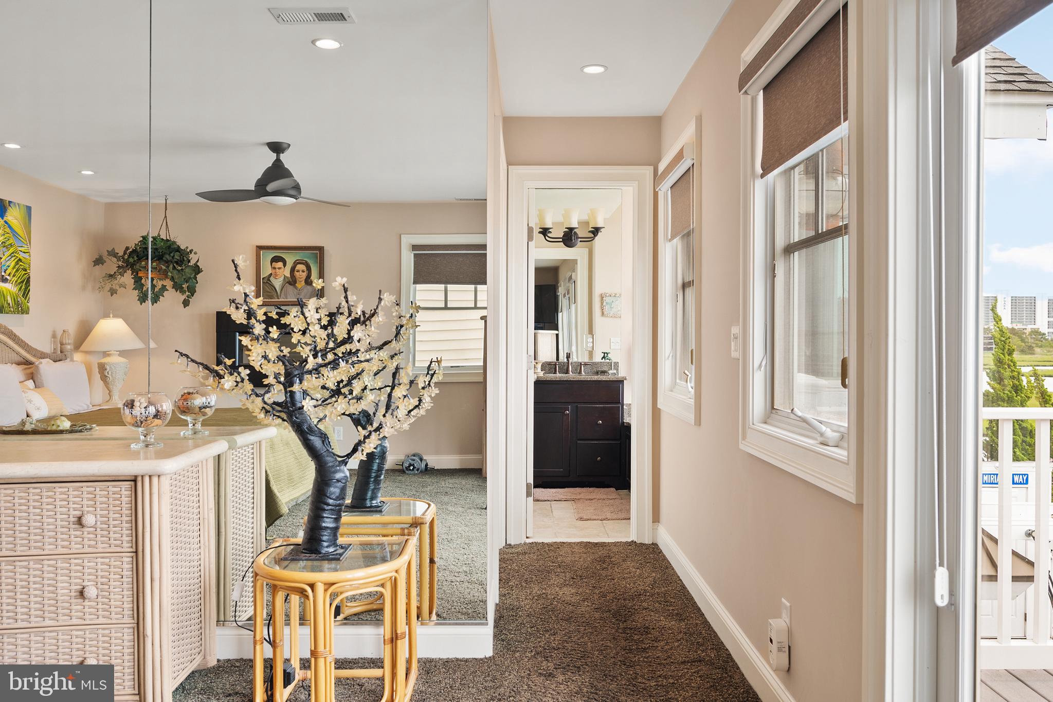 CAINE KEYS II EXT - Residential