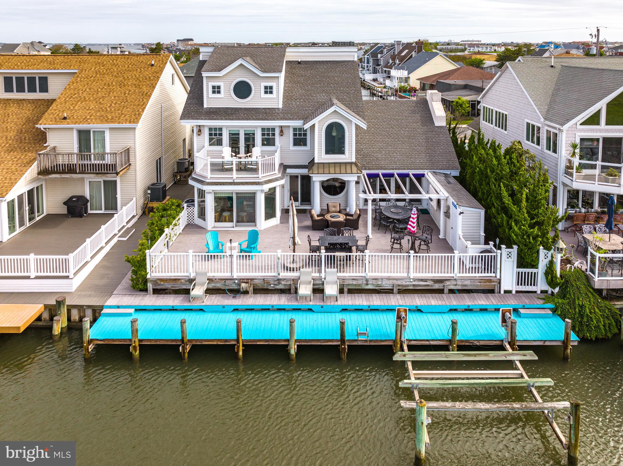 CAINE KEYS II EXT - Residential