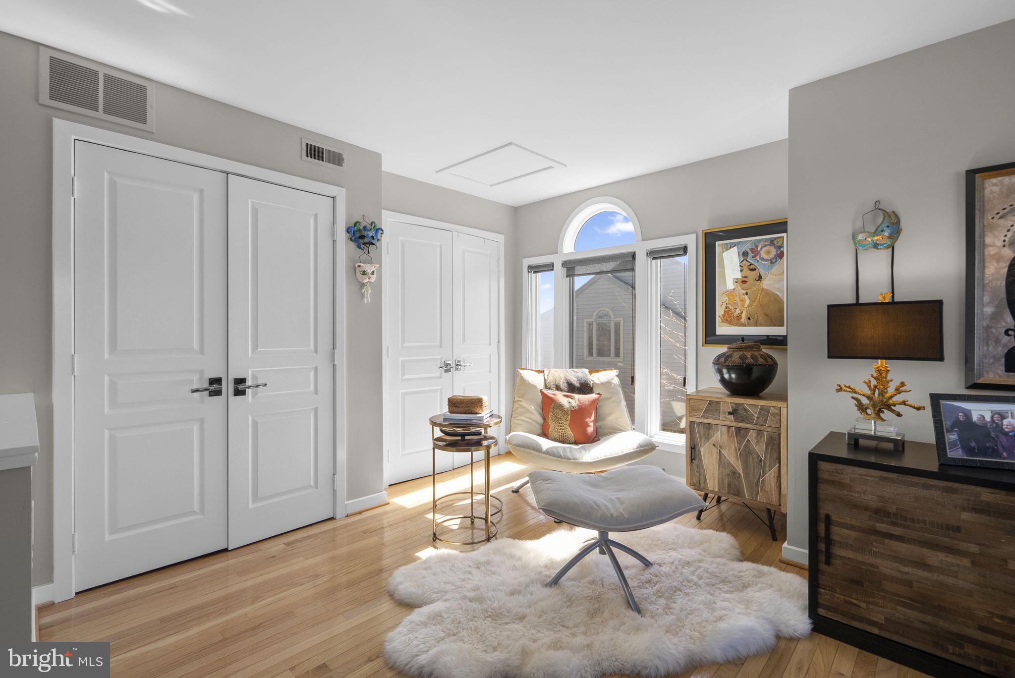 CHESAPEAKE HARBOUR - Residential