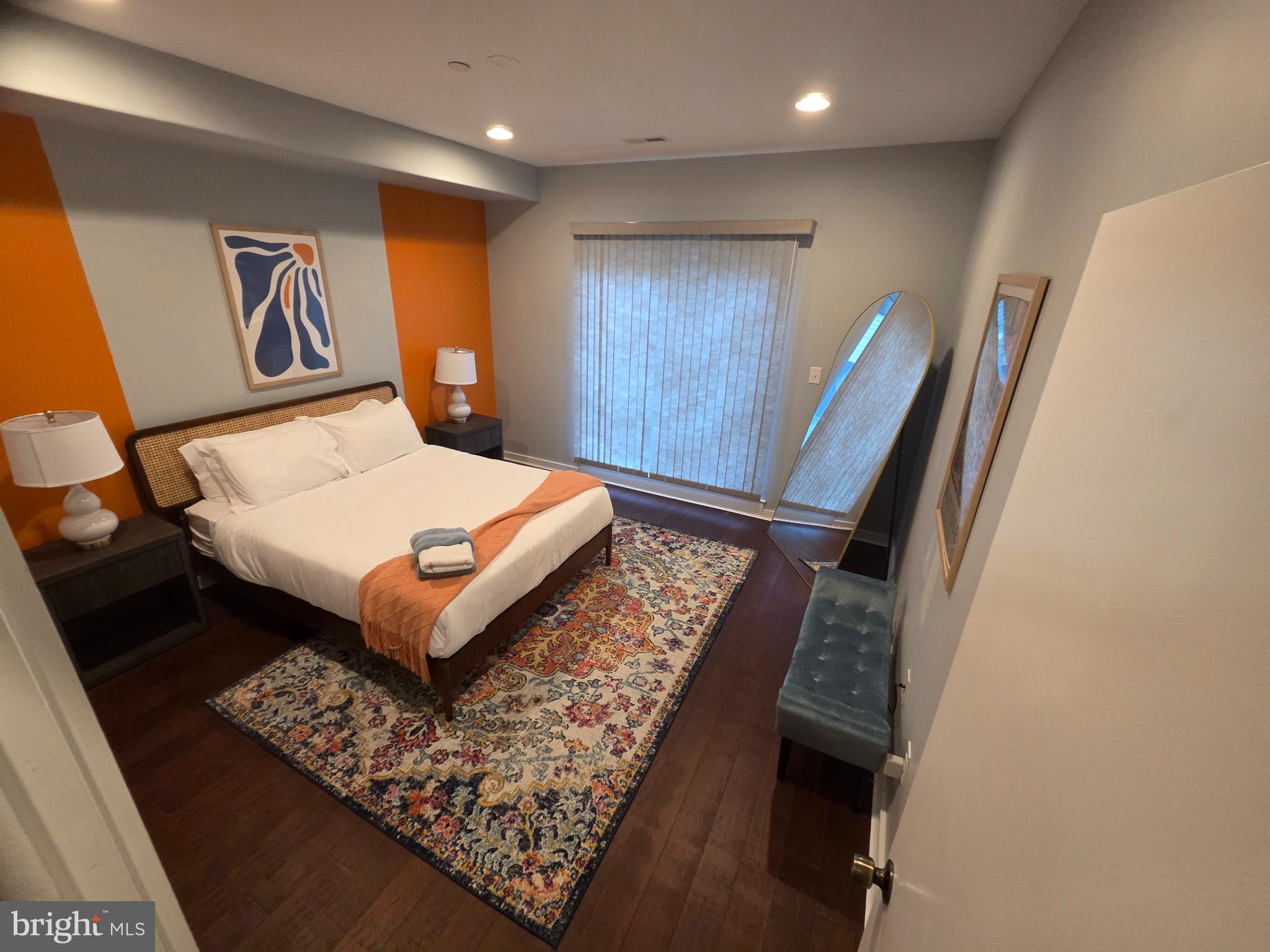 DICKINSON NARROWS - Residential