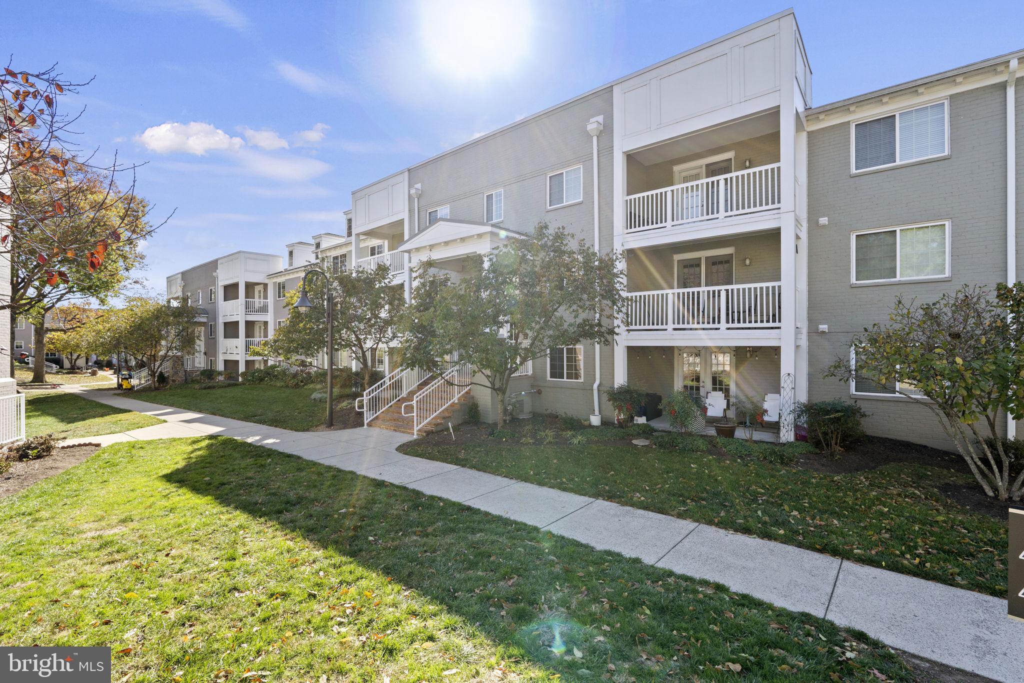 WEST VILLAGE OF SHIRLINGTON - Residential