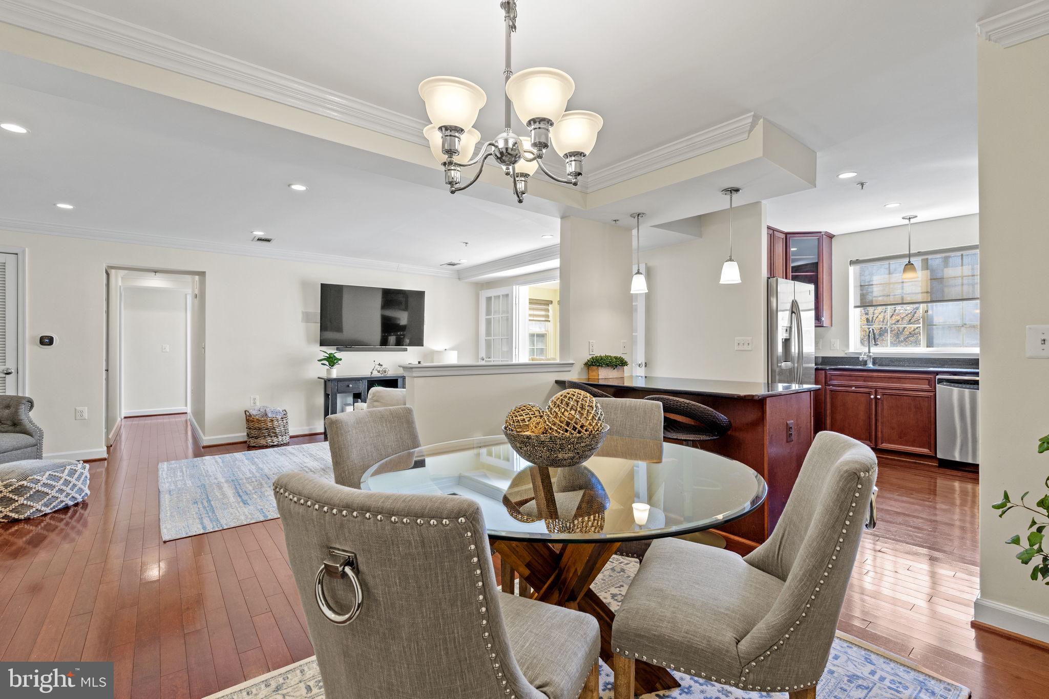 WEST VILLAGE OF SHIRLINGTON - Residential