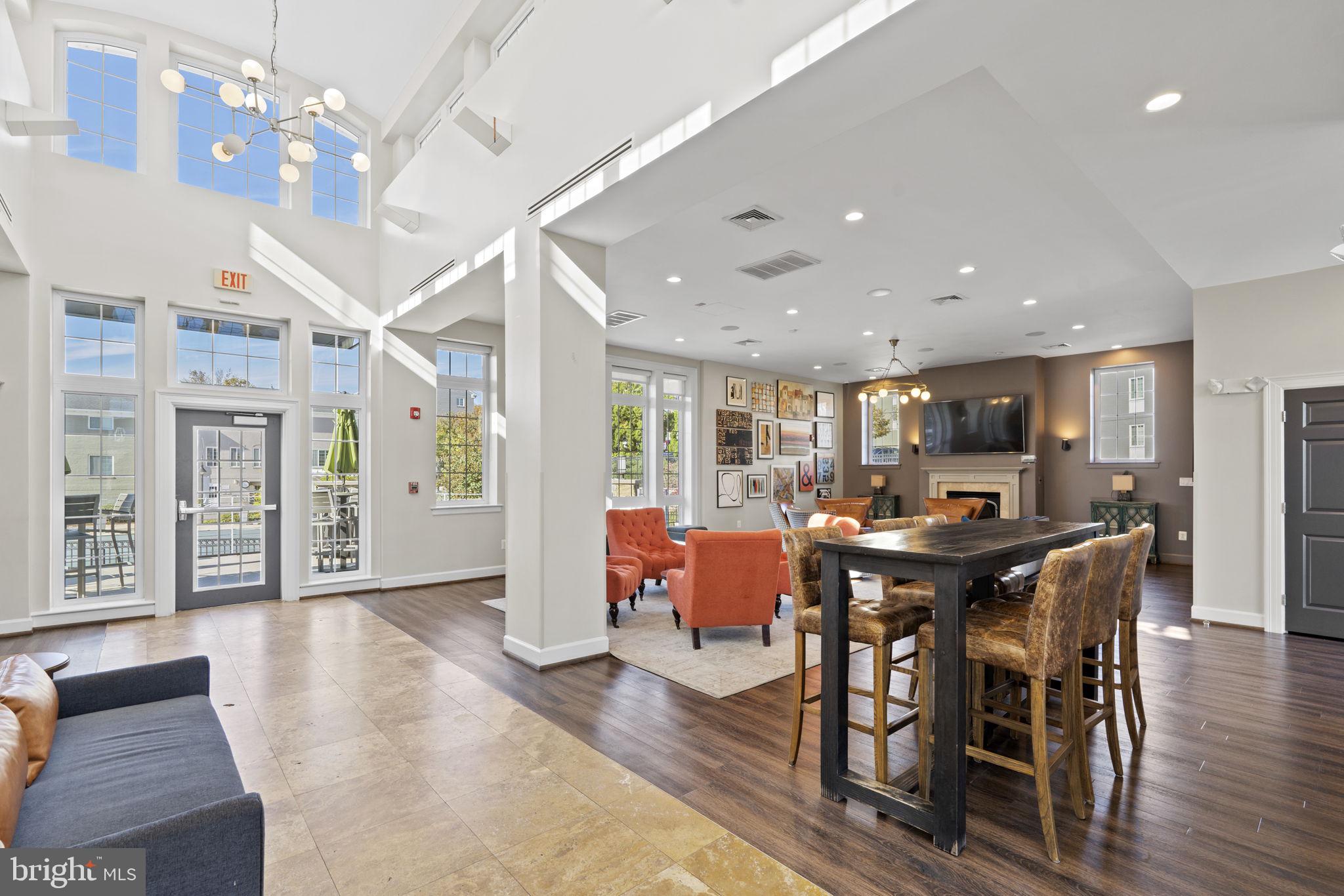 WEST VILLAGE OF SHIRLINGTON - Residential