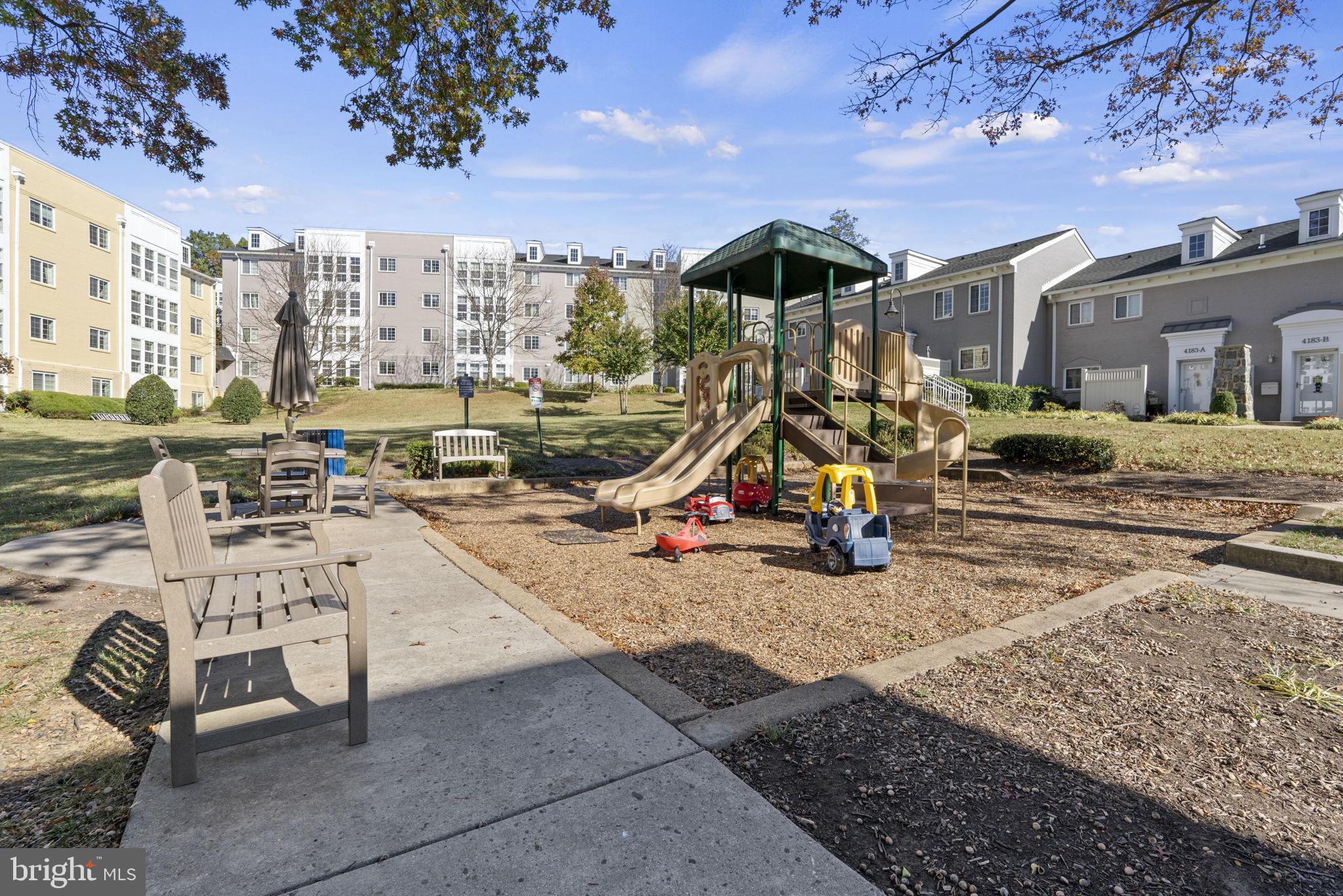 WEST VILLAGE OF SHIRLINGTON - Residential