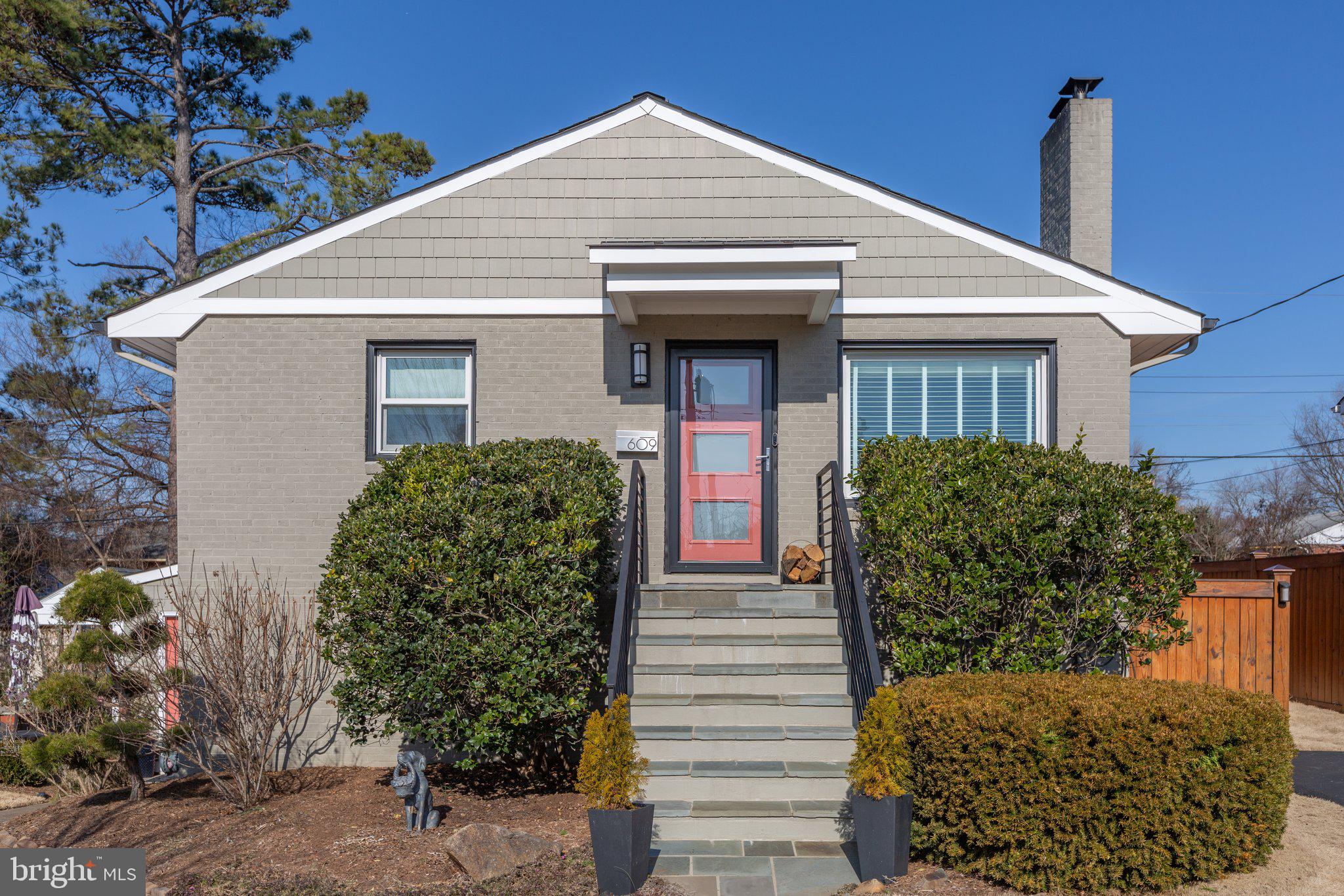 NORMANDY VILLAGE - Residential