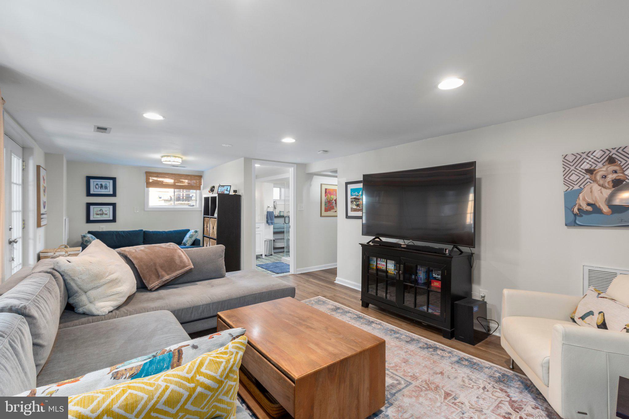 NORMANDY VILLAGE - Residential