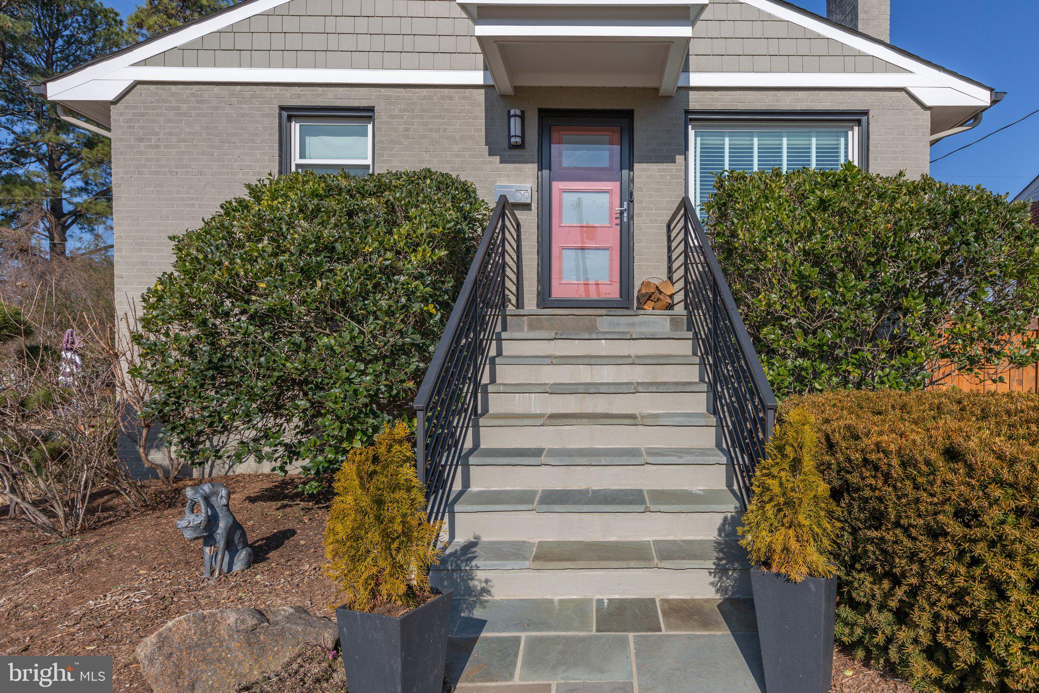 NORMANDY VILLAGE - Residential