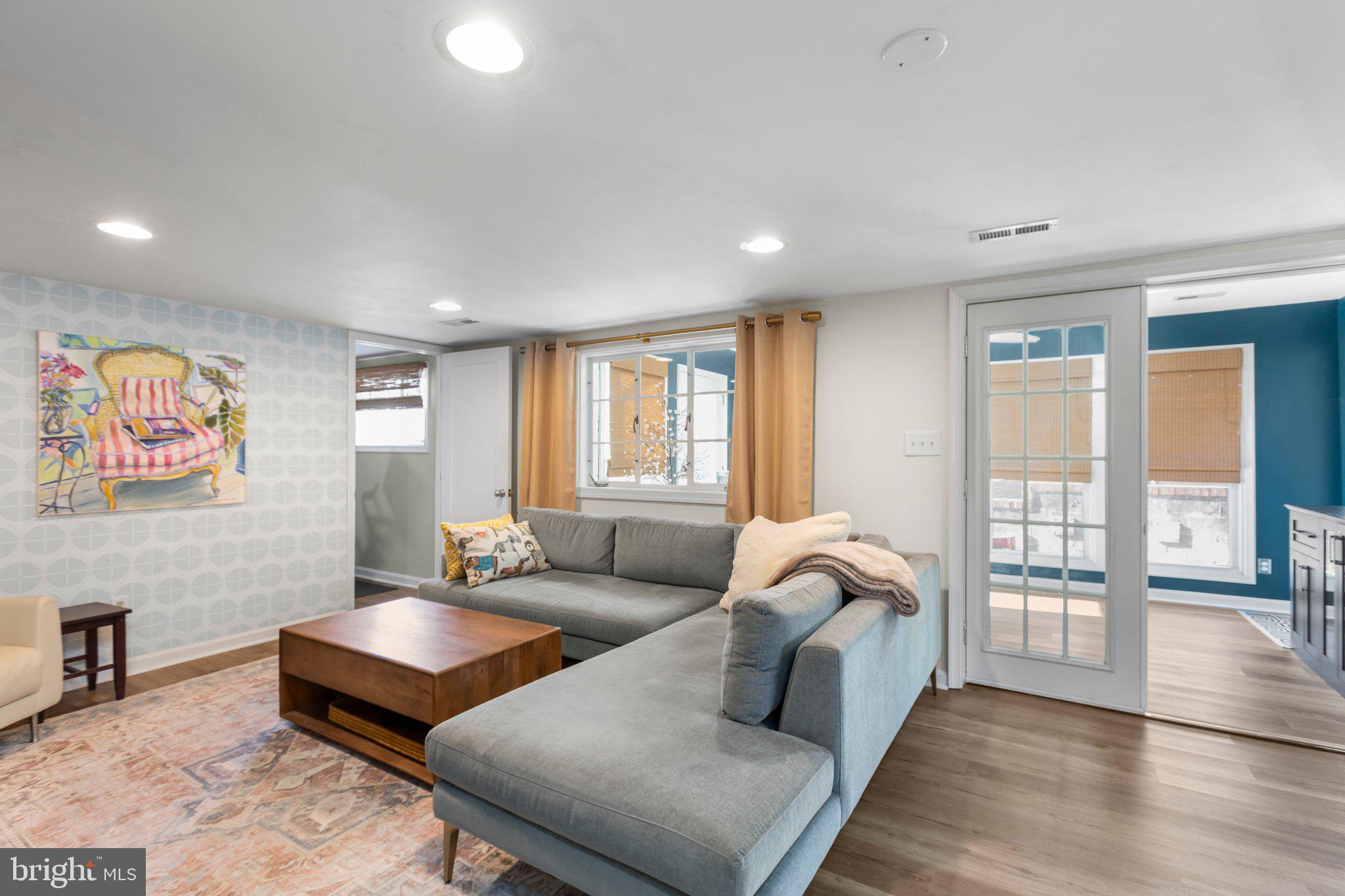 NORMANDY VILLAGE - Residential