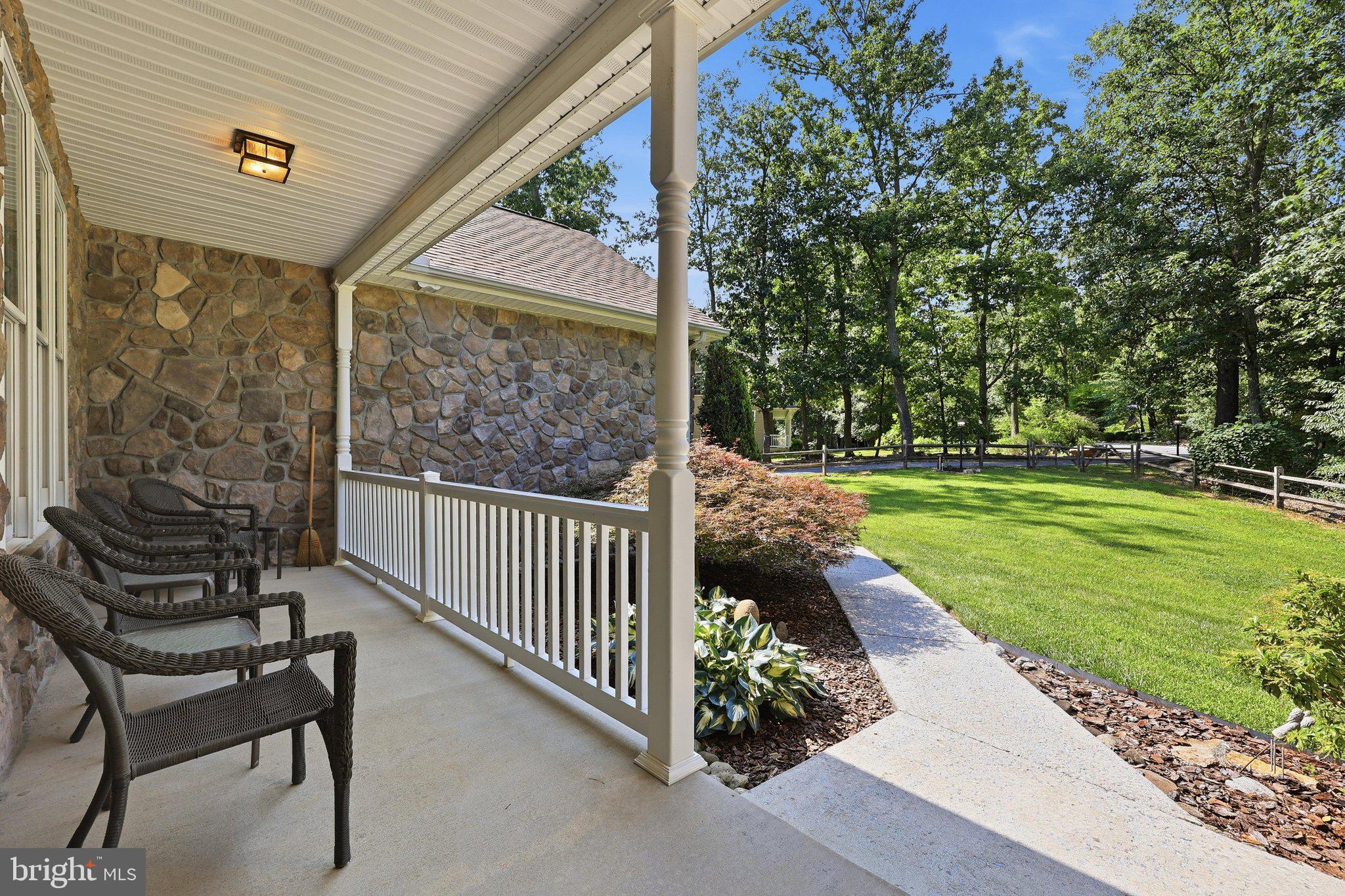 10029 PINE TREE ROAD