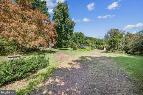 324 MOUNT LAUREL ROAD MOUNT LAUREL NJ 08054