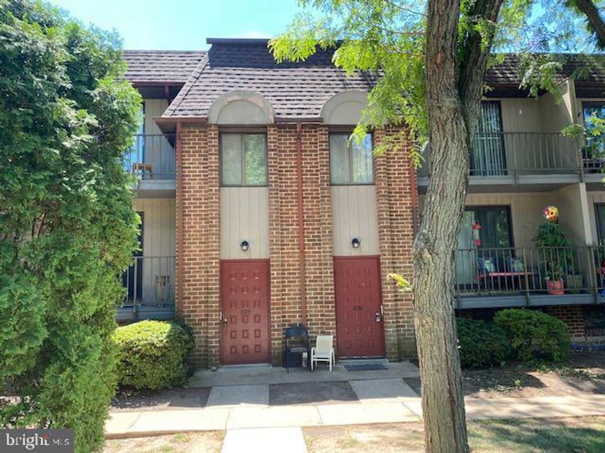 Available August 1. Spacious 2nd Floor Condo with 2 BRs,1 Bath recently painted. New carpeting to be installed shortly.  Enjoy the large living room, dining area with slider to balcony, modern kitchen, central air, neutral wall to wall carpets, large storage closets, large basement with personal washer & dryer and plenty of storage space. No pets allowed by Condo Associations. Reserved 1 car parking space with plenty of visitor parking. Great Community,   Wallingford/Swarthmore schools; walking distance to association pool. Close to major roads and public transportation (minutes from I-476, I-95, Septa train stations); Convenient access to dining, theaters, public libraries, Media downtown, shopping centers, malls, etc. Convenient to both Philadelphia & Wilmington.  First month, last month, deposit up front