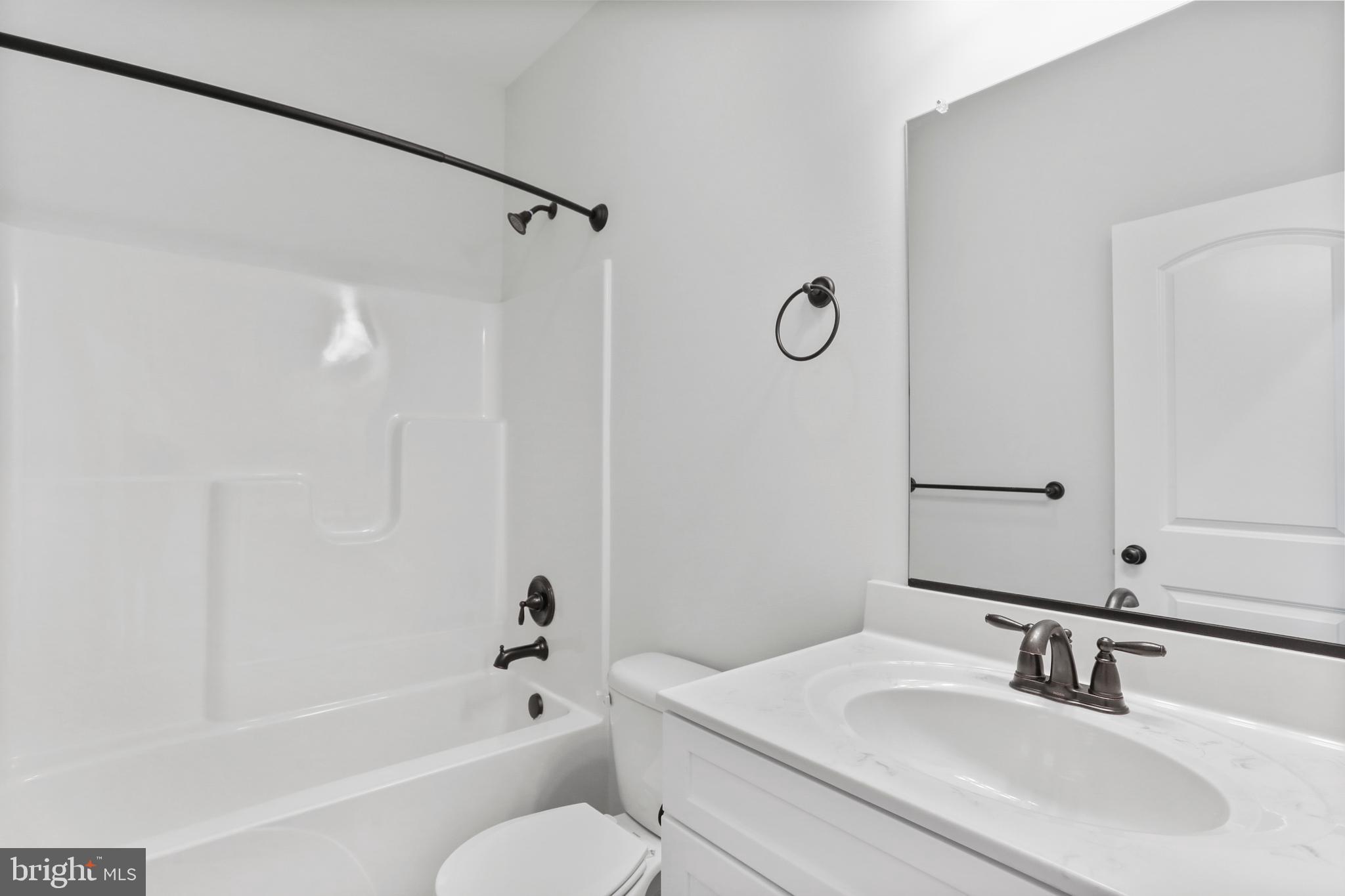 MIDDLE CREEK VISTAS - Residential