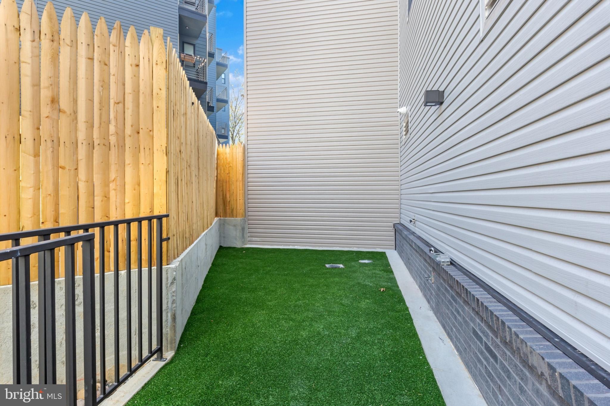 FISHTOWN - Residential Lease