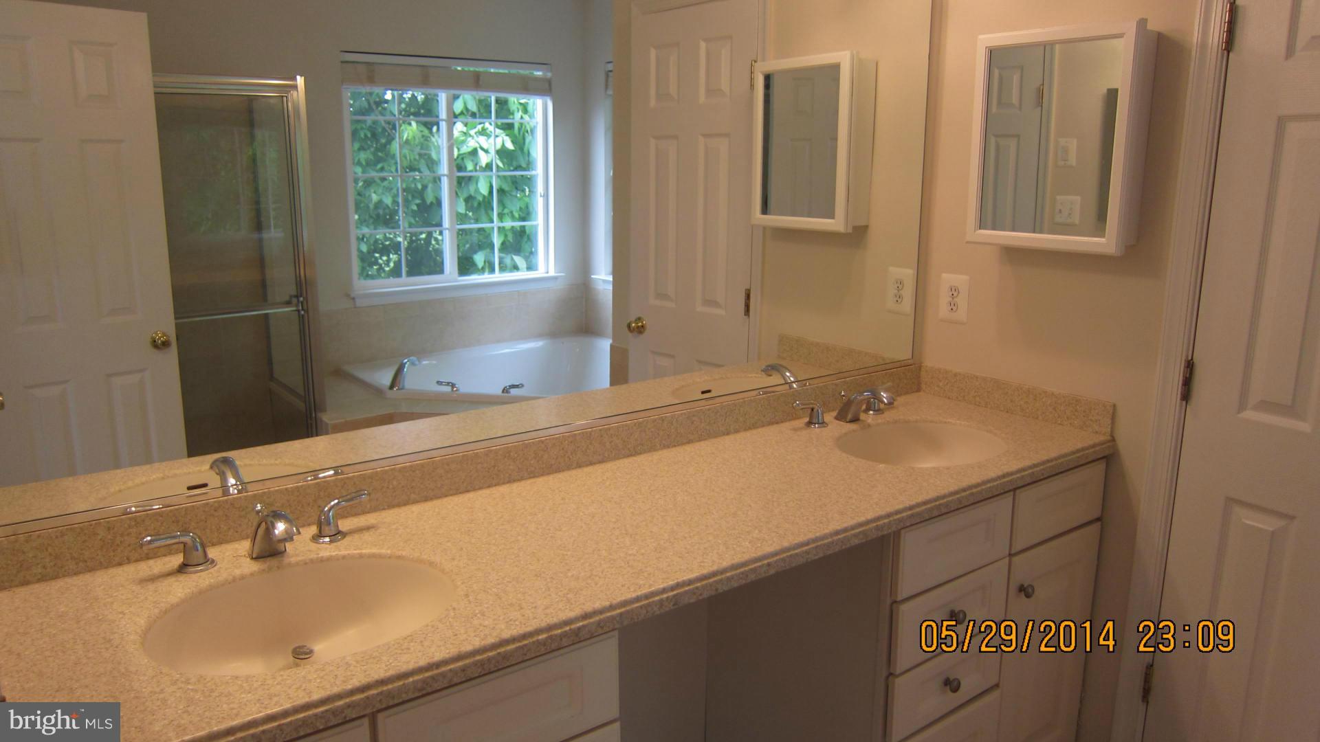 LOCUST HILL - Residential