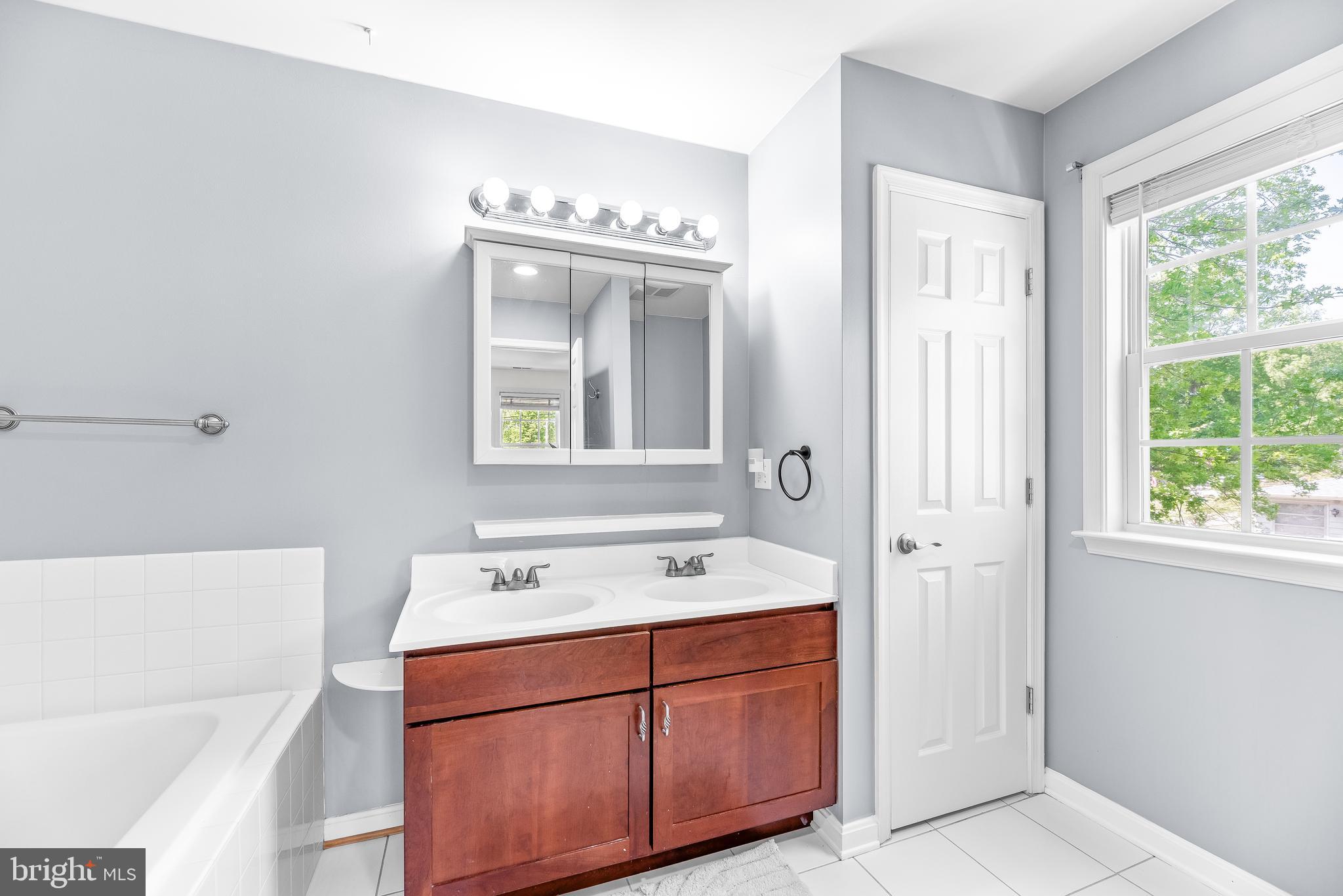 NORTH CHESAPEAKE BEACH - Residential