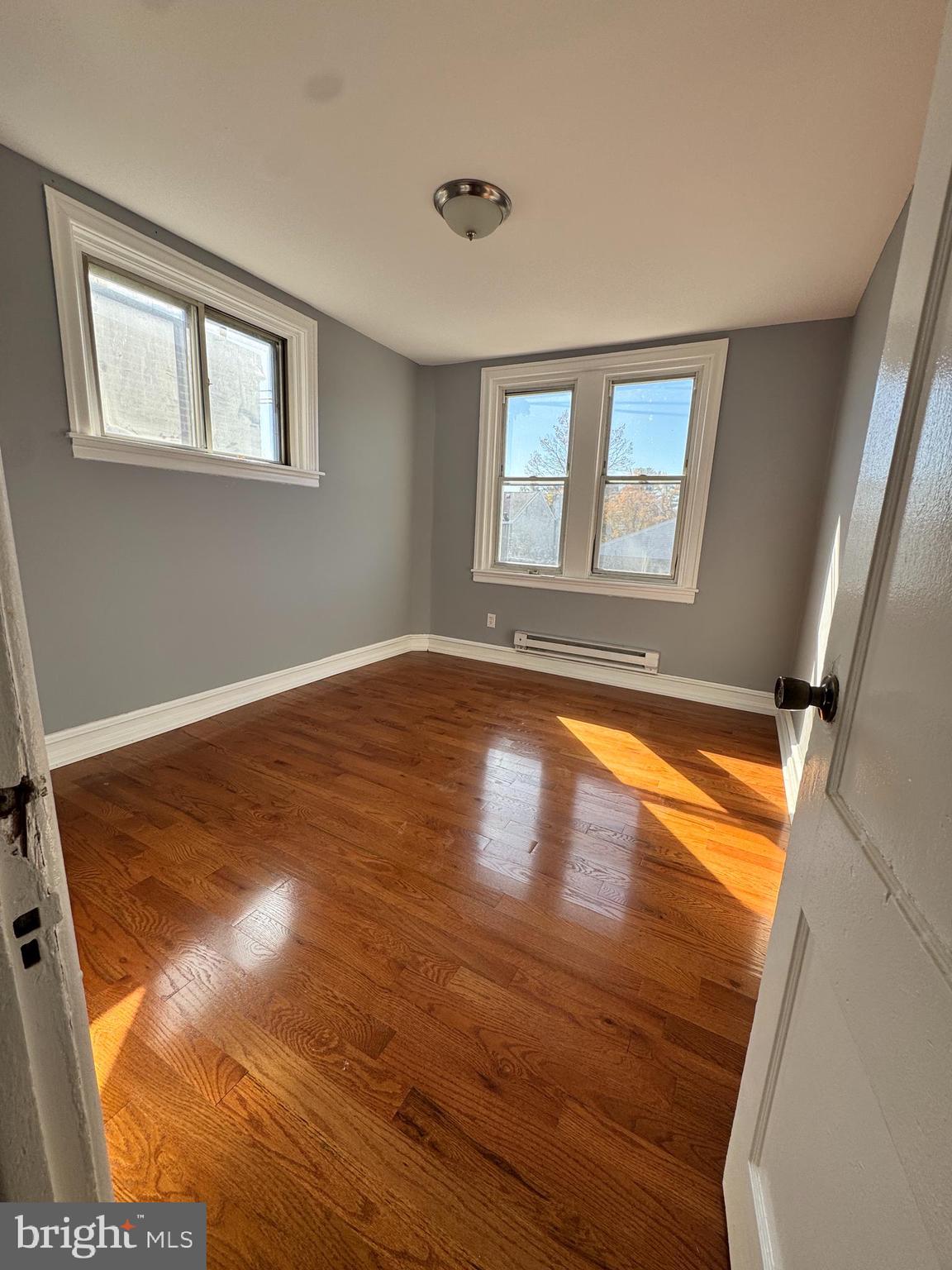 LAWNCREST - Residential Lease