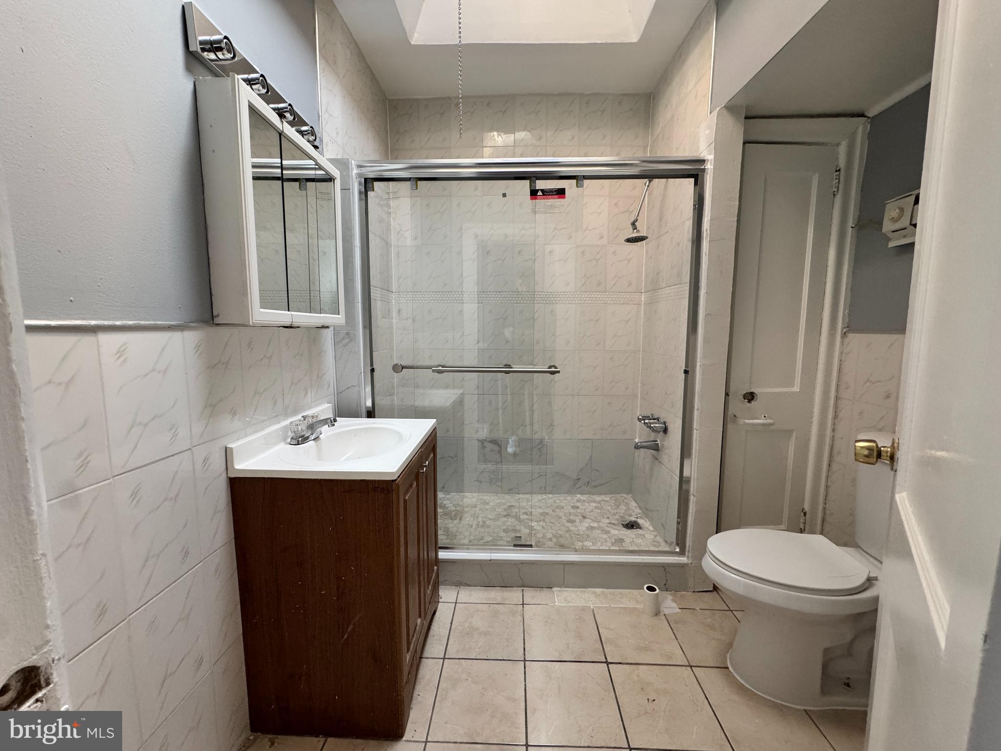 LAWNCREST - Residential Lease