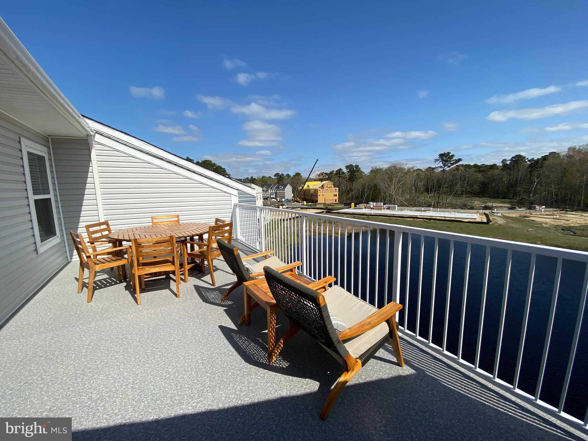 SEA OAKS VILLAGE - Residential