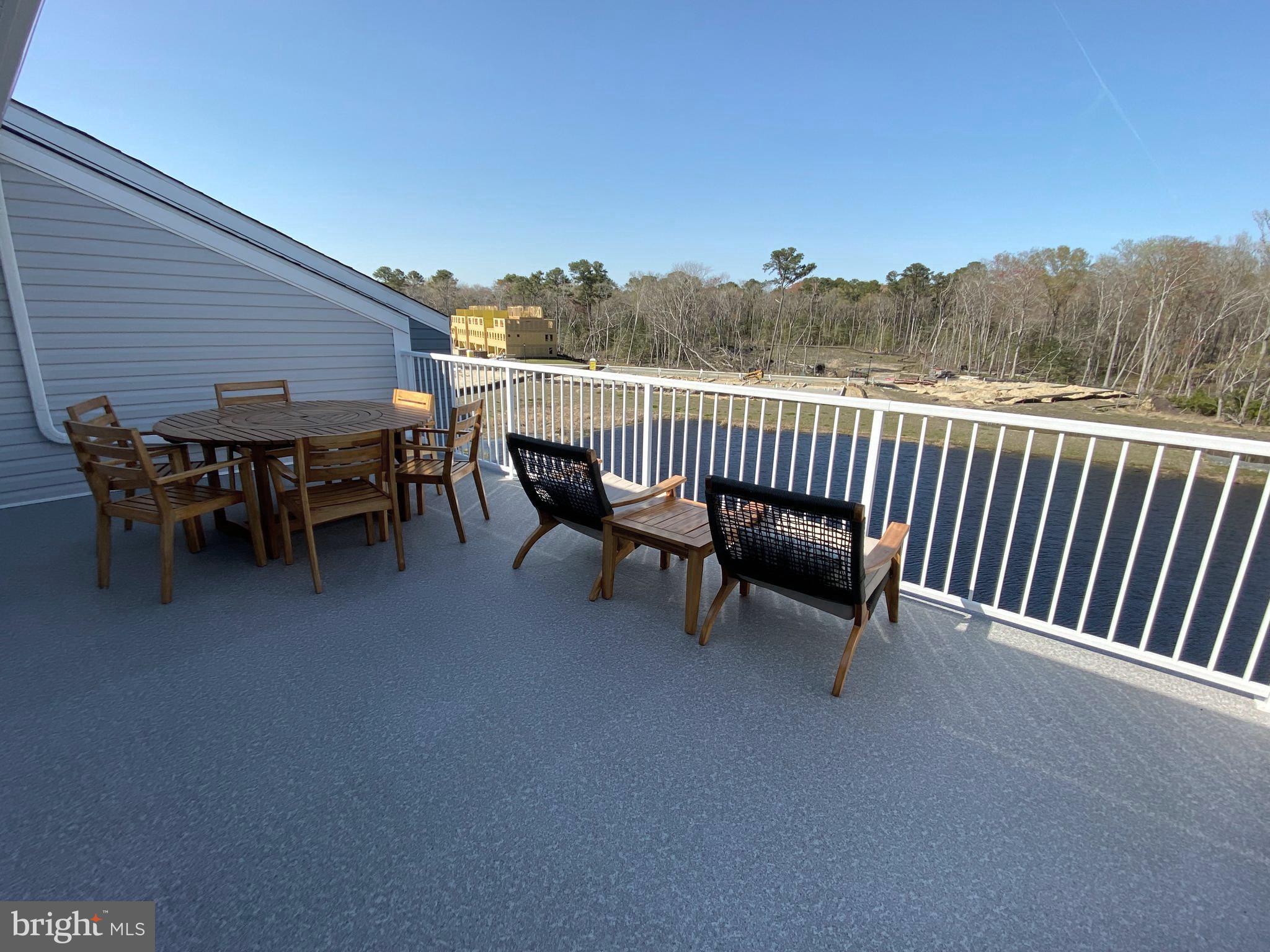 SEA OAKS VILLAGE - Residential