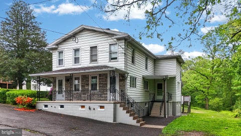 Townhouse For Sale - 162 School Street<br/> MARY D, PA 17952